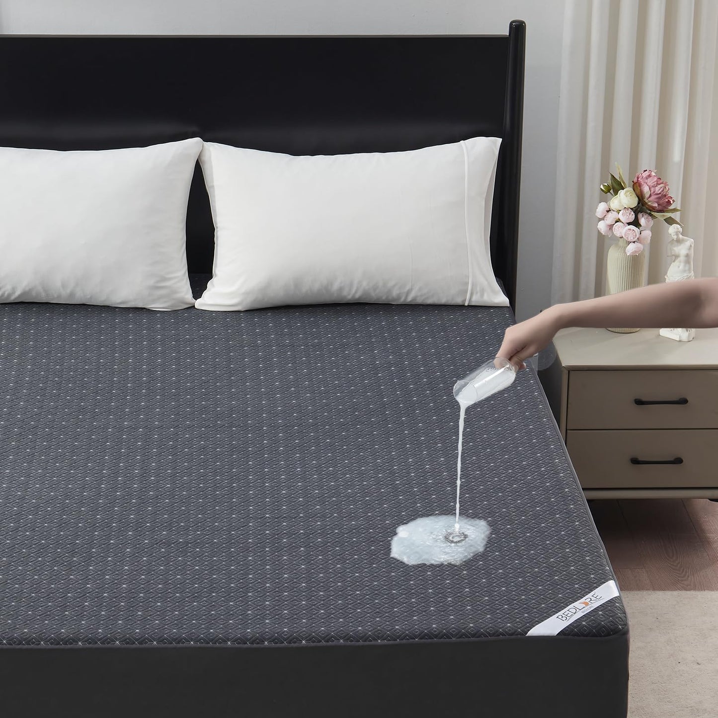 King Mattress Protector, Waterproof Noiseless Mattress Cover with Deep Pocket for 6-18 inches Mattress, Soft & Breathable Mattress Pad Machine Washable (Dark Gray)