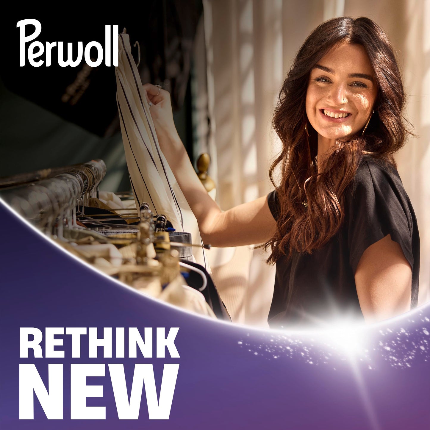 Perwoll Sports Detergent (1 x 27 Wash Loads) | Gently Cleans, Removes Bad Odors & Maintains Elasticity | For Sports and Functional Wear, With Triple-Renew Technology