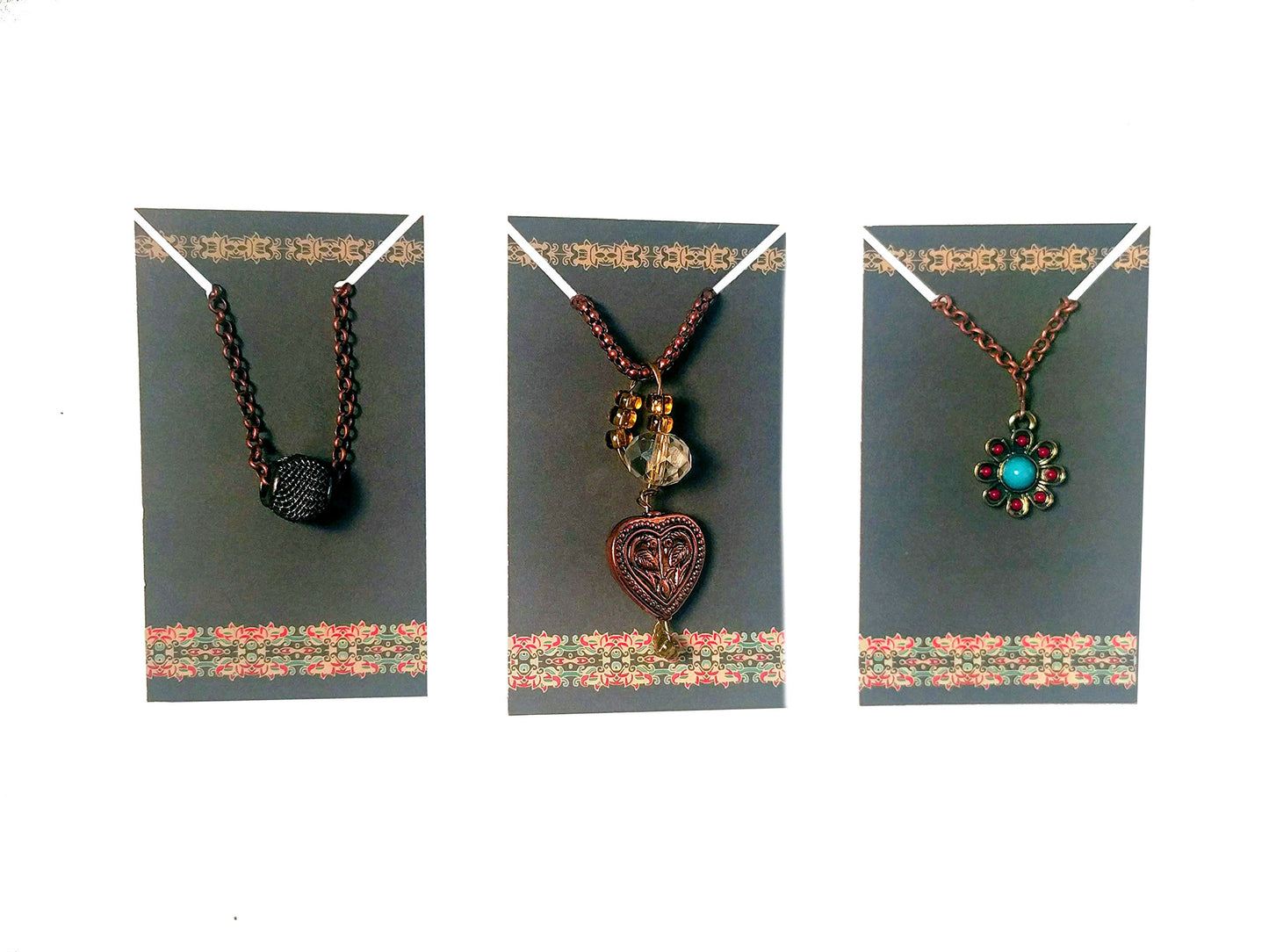 Corner Necklace Card Punch
