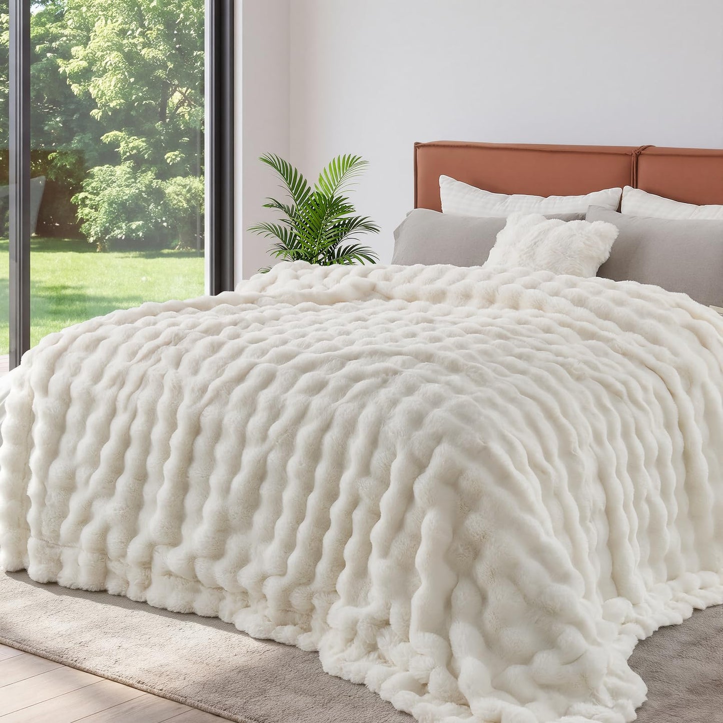 Lotus Karen Queen Size Faux Fur Blanket Cream White - Big Bubble Rabbit Fluff Blanket for Bed, Large Fluffy Fuzzy Cozy Blanket, Thick Furry Plush Shaggy Blankets, 90x90 Inches
