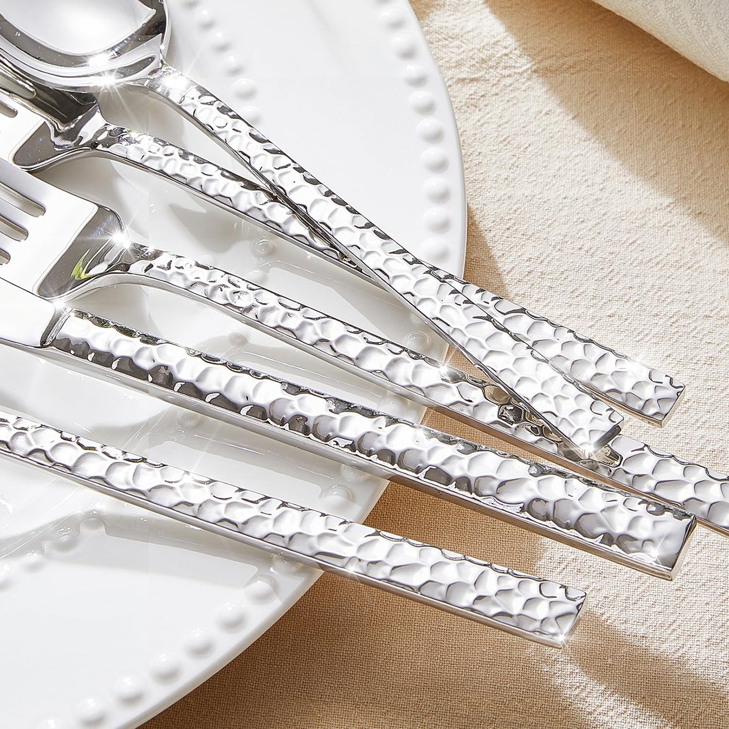 KINGSTONE 20 Piece Hammered Cutlery Set, 18/10 Stainless Steel Flatware Set for 4, Silverware Set for Home, Party, Wedding, Mirror Polished Dishwasher Safe