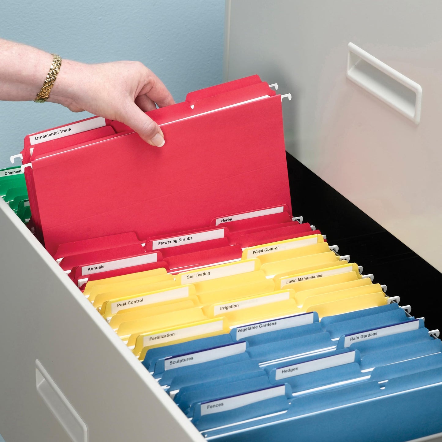 Smead Standard File Folders, 100 Count, Blue, 1/3-Cut Tabs, Letter Size (12043)