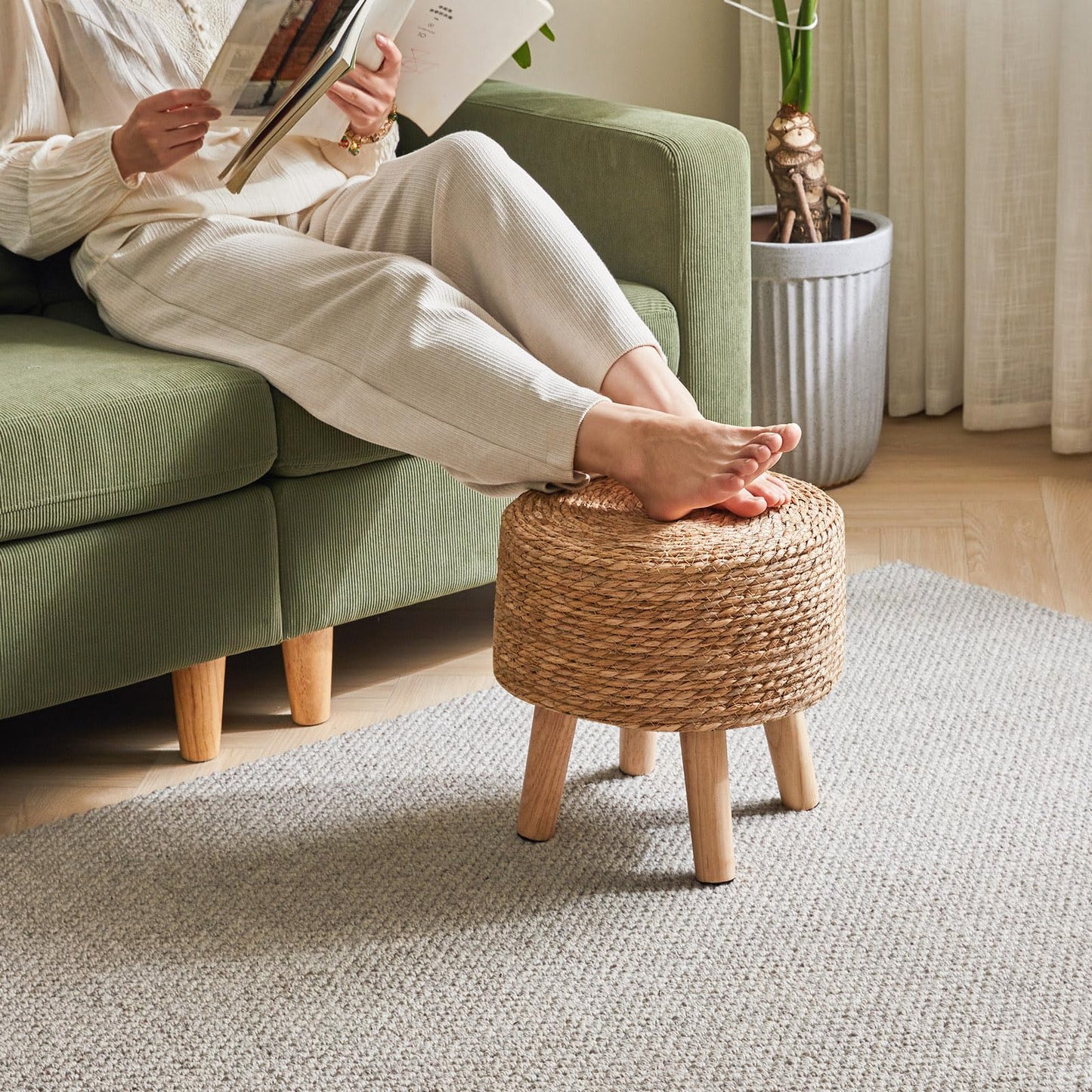 YMYNY Foot Stool Natural Seagrass Hand Weave, 12.6" Small Ottoman, Round Footrest for Living Room, Bedroom, Entryway, Change Shoes Stool, Non-Skid Wood Legs, Boho, Natural, UHBD027N