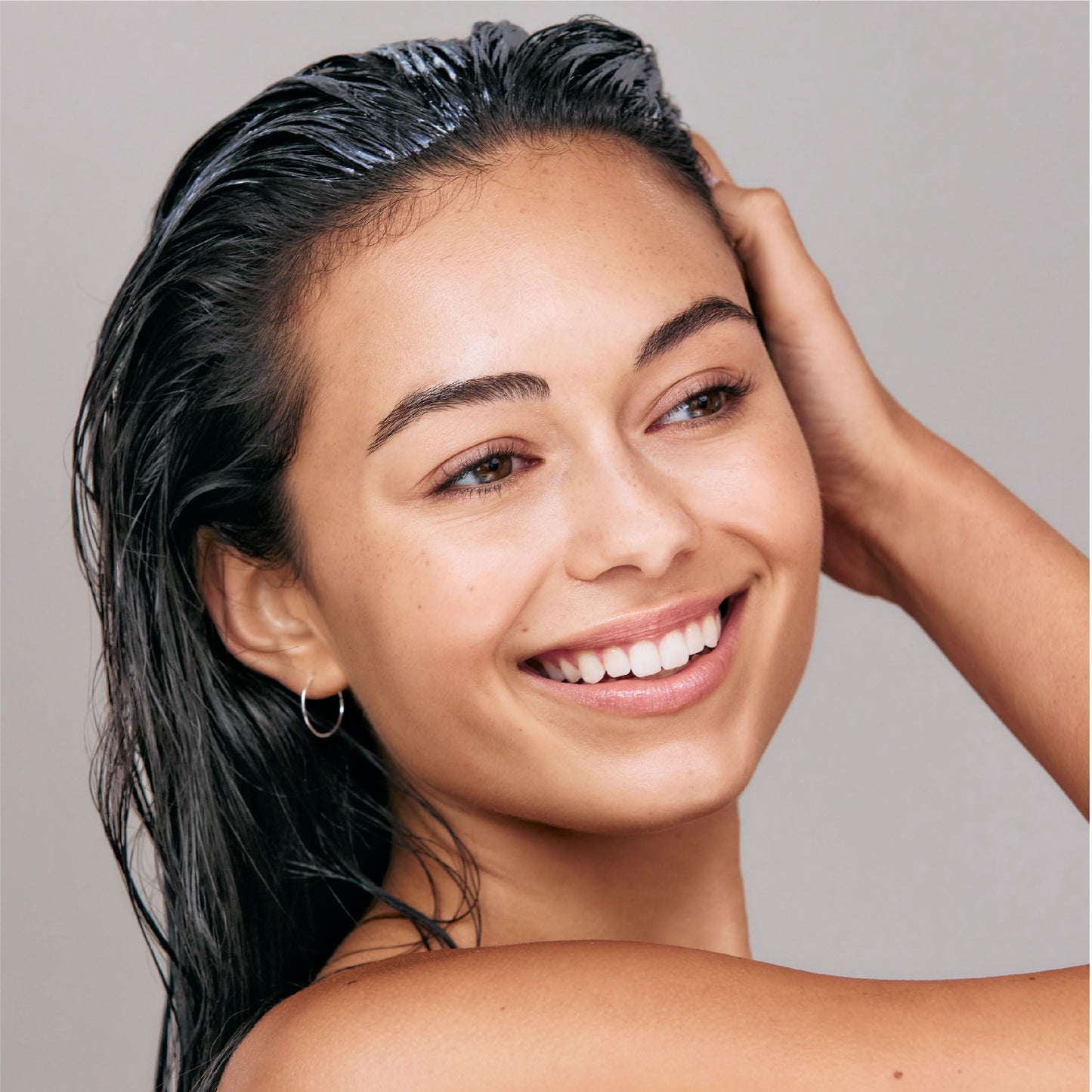 MONAT Restore Leave-In Conditioner Infused w/Rejuveniqe® - Hair Moisturizer, Detangler, Leave In Conditioner for Dry Damaged Hair. Natural Anti Frizz Hair Products - Net Wt. 134 ml / 4.5 fl. oz.