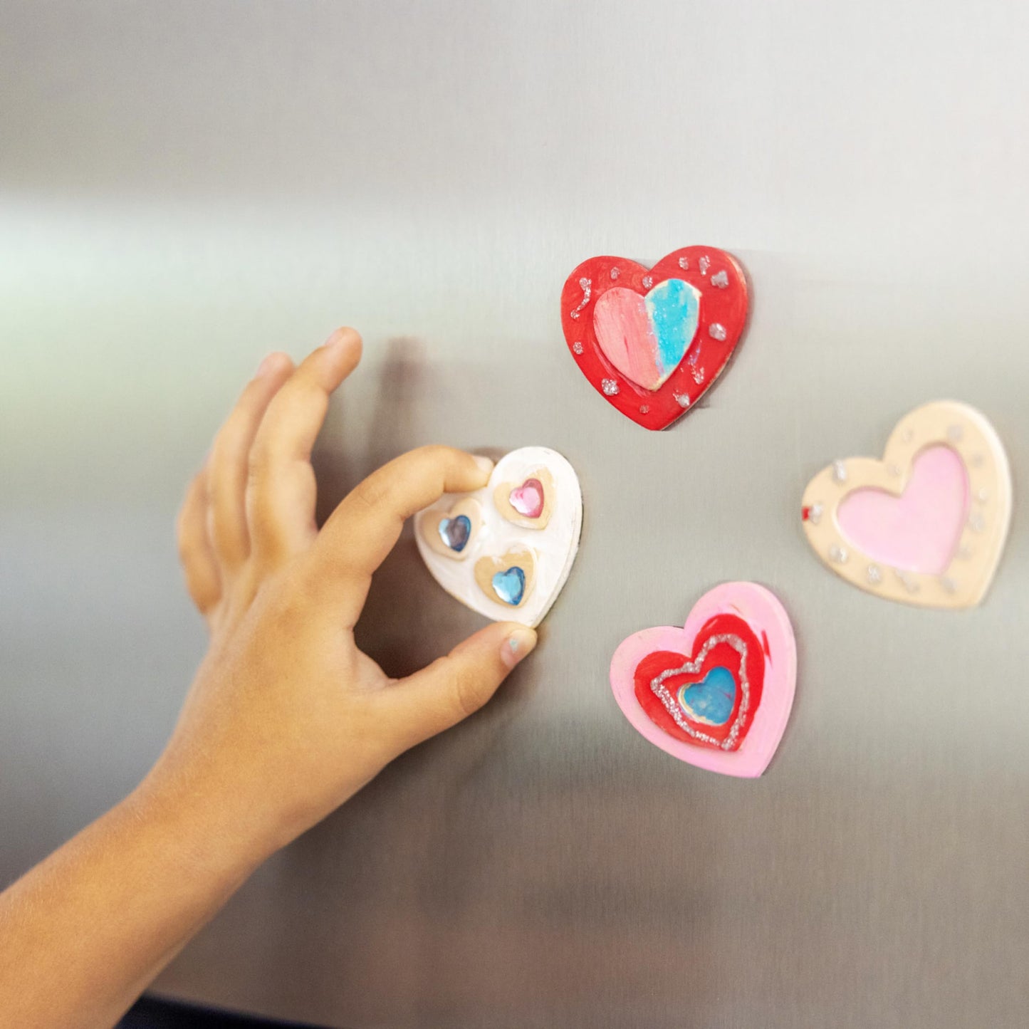 Melissa & Doug Created By Me! Paint & Decorate Your Own Wooden Magnets 3-Pack – Butterflies, Hearts, Flowers Craft KitsKids Craft Kits, Great Activity for Rainy Days and Party Favors, Ages 4+