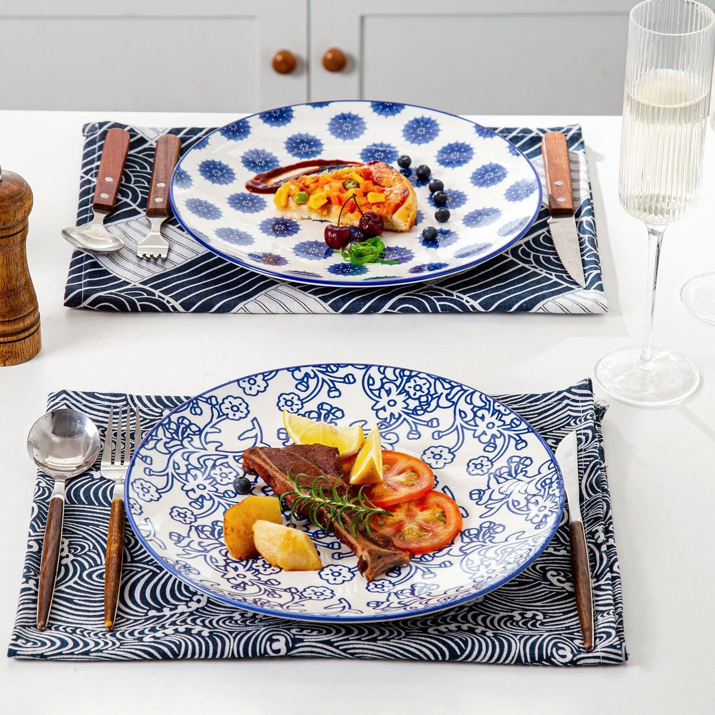 Cerkik Ceramic Dinner Plates Set - 10.5 Inch / 27 cm Large Porcelain Salad Serving Plate for Pasta Steak Pancakes Pizza - Scratch Resistant Microwave Oven Dishwasher Safe - Set of 6 - Vintage Blue