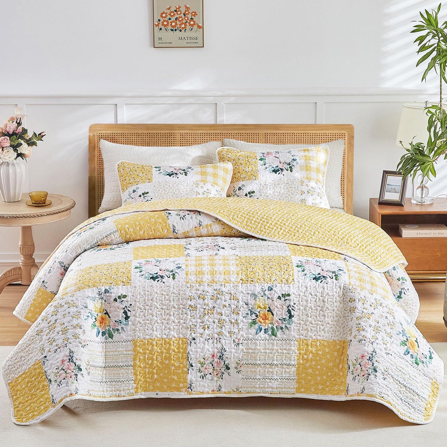 Joyreap 2 Pieces Floral Quilt Set Twin, Patchwork Yellow n White Design, Smooth Soft Microfiber Quilt, Bedspread Bed Cover for All Season, 1 Quilt and 1 Pillow Sham- 68x86 inches