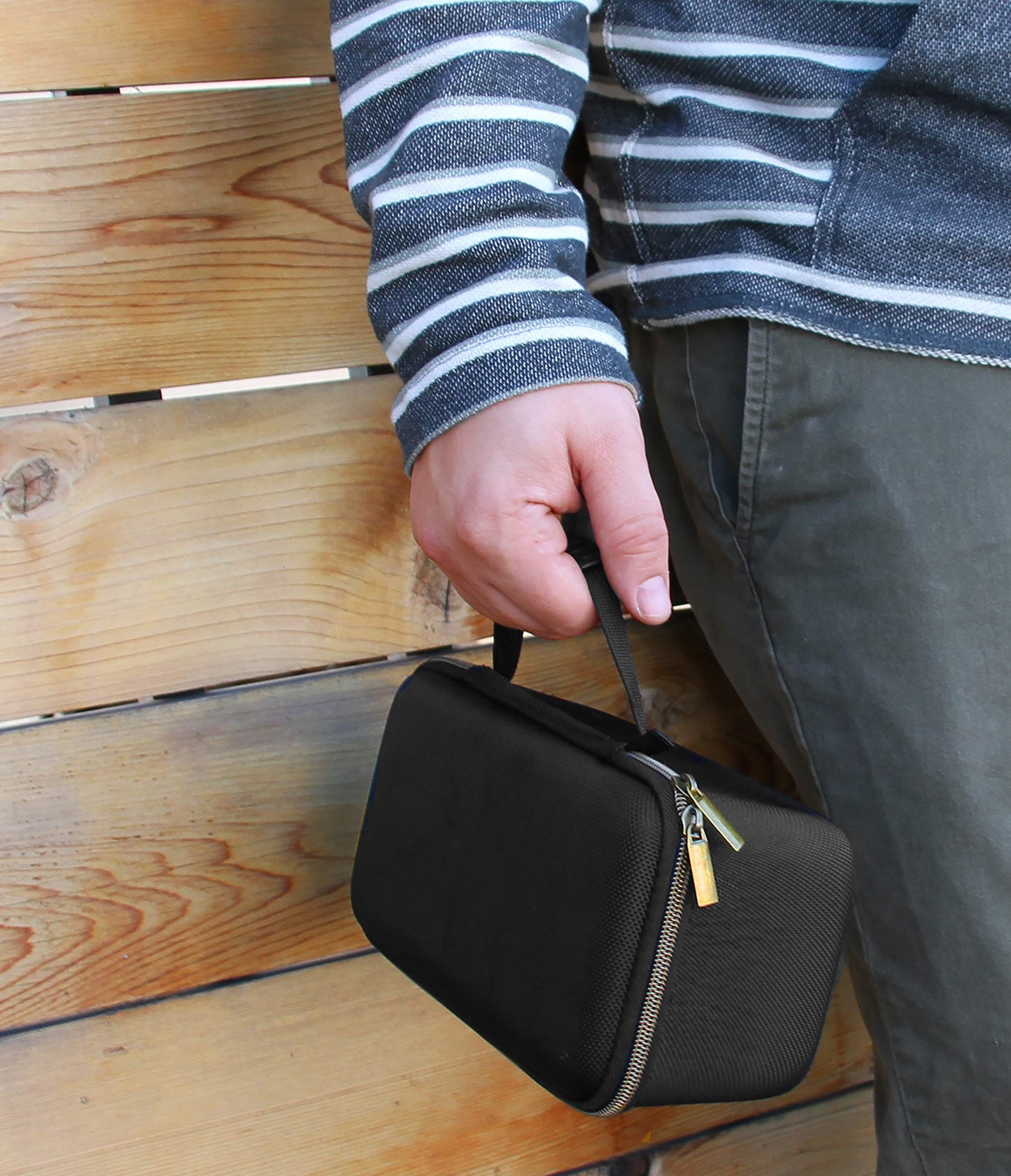 CASEMATIX Hair Clipper Barber Case Holds Clippers, Hair Buzzers, Trimmers, T Finisher Liner - Travel Case For Clippers, Stylist and Hair Cutting Supplies