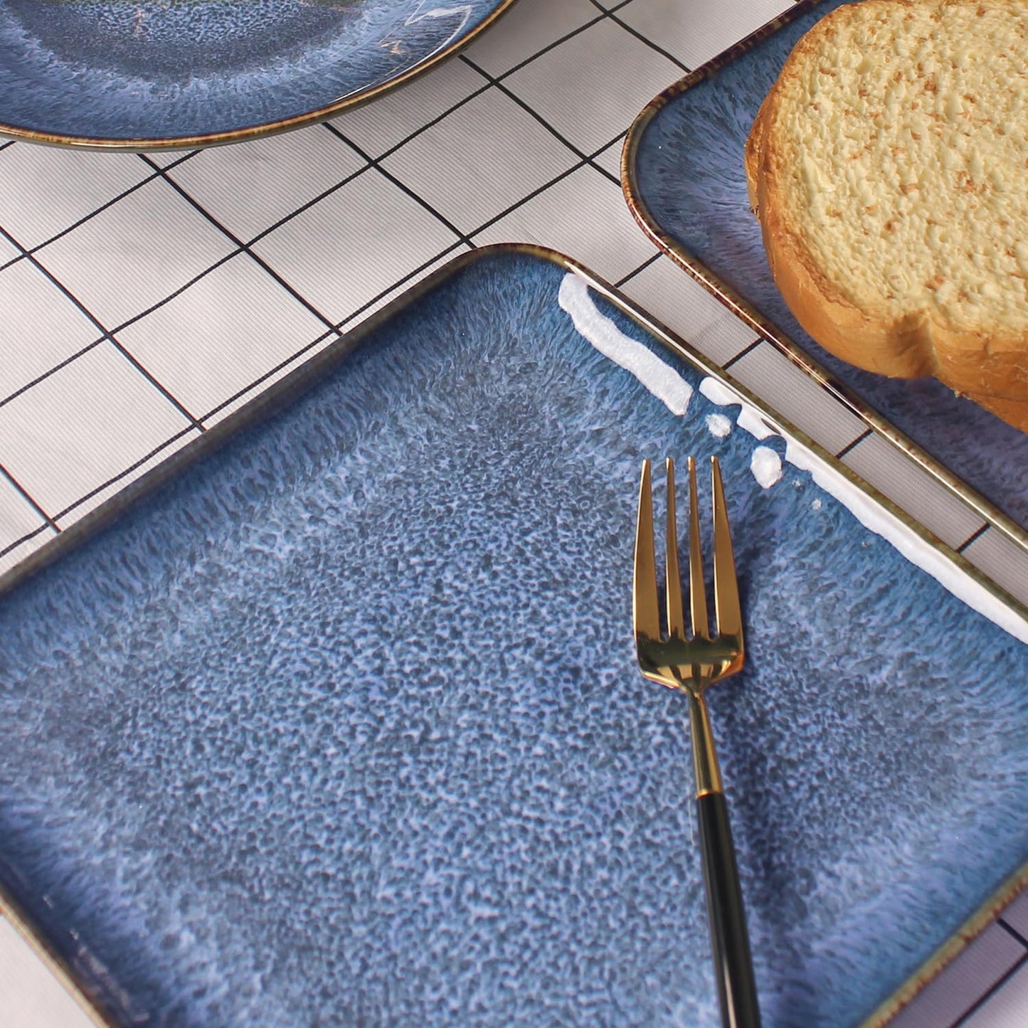 jinsongdafa 4-piece ceramic dinner plate set, suitable for steak, pasta and pizza, microwave- and dishwasher-safe, scratch-resistant, blue 9-inch square dinner plate