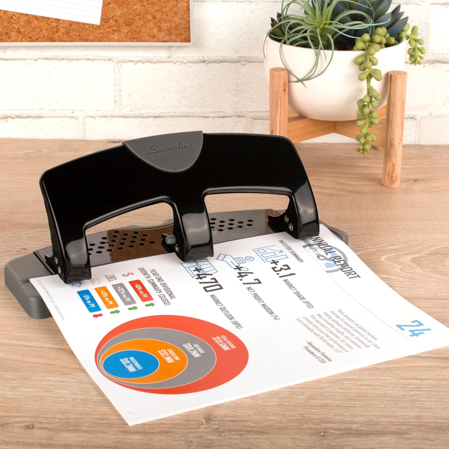 Swingline SmartTouch 3-Hole Punch, Reduced Effort, 20-Sheet Punch Capacity, 60% Less Effort Required (5050574133)