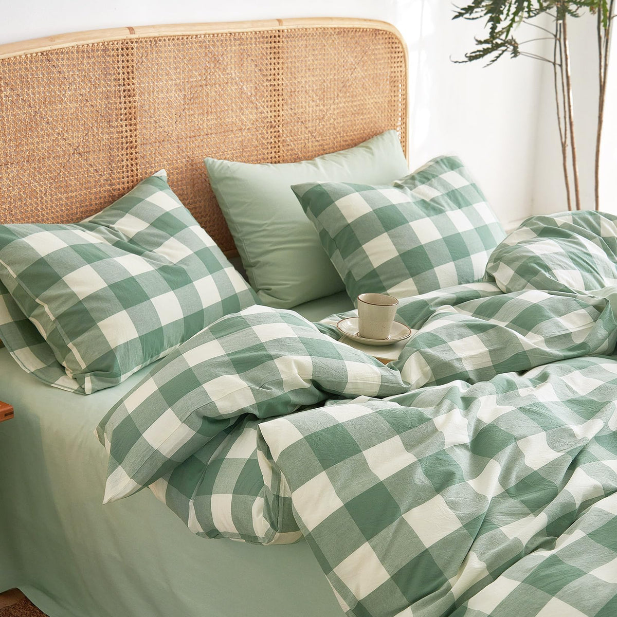 Wake In Cloud - Gingham Duvet Cover Set, 100% Washed Cotton Plaid Buffalo Check Checkered Geometric Farmhouse Bed Bedding with Zipper Closure, 3 Pieces, Green White, Queen Size