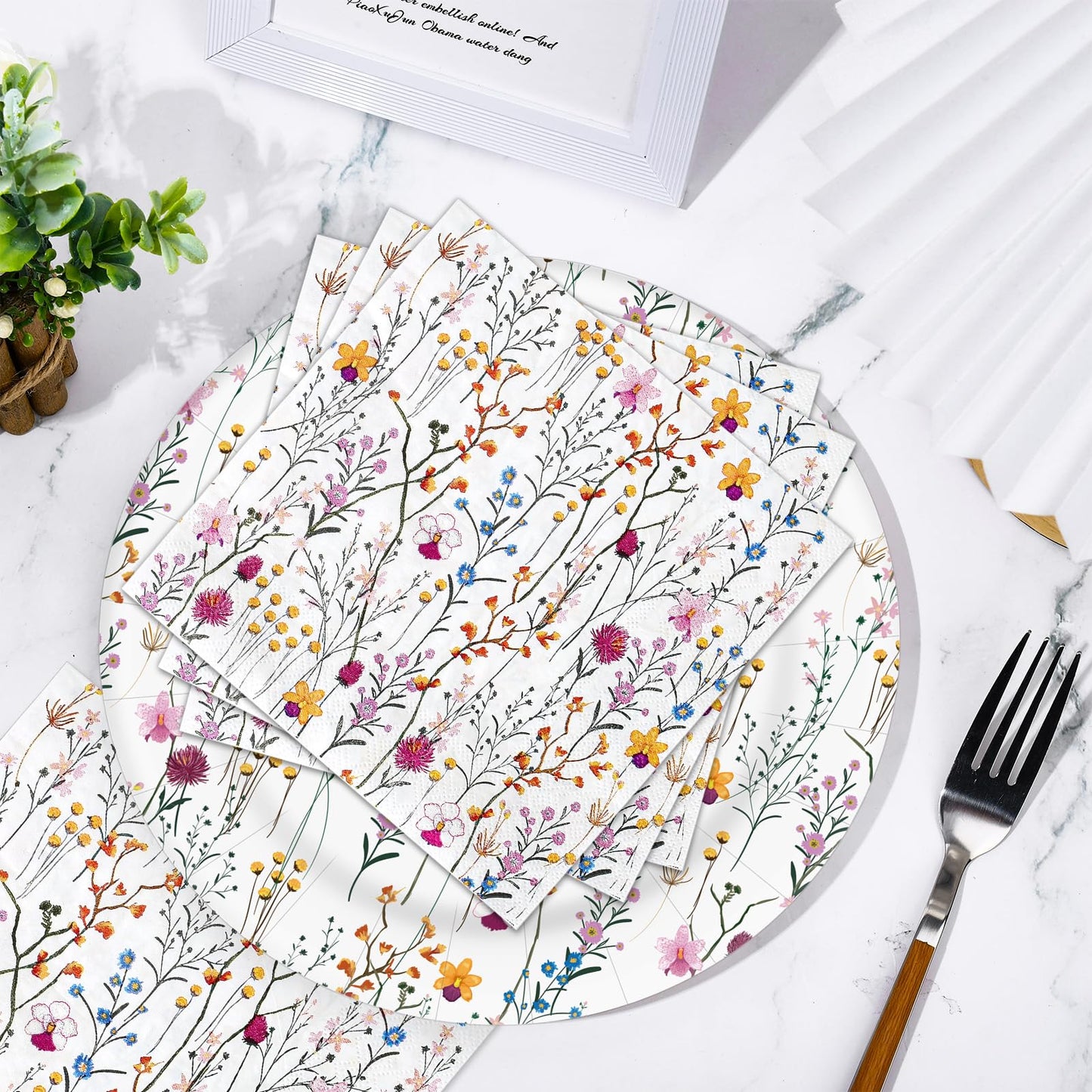Whaline Floral Party Supplies Kit Serves 50 Wildflower Paper Plates and Napkins for Spring Picnic Wedding Birthday Baby Shower Party Supplies