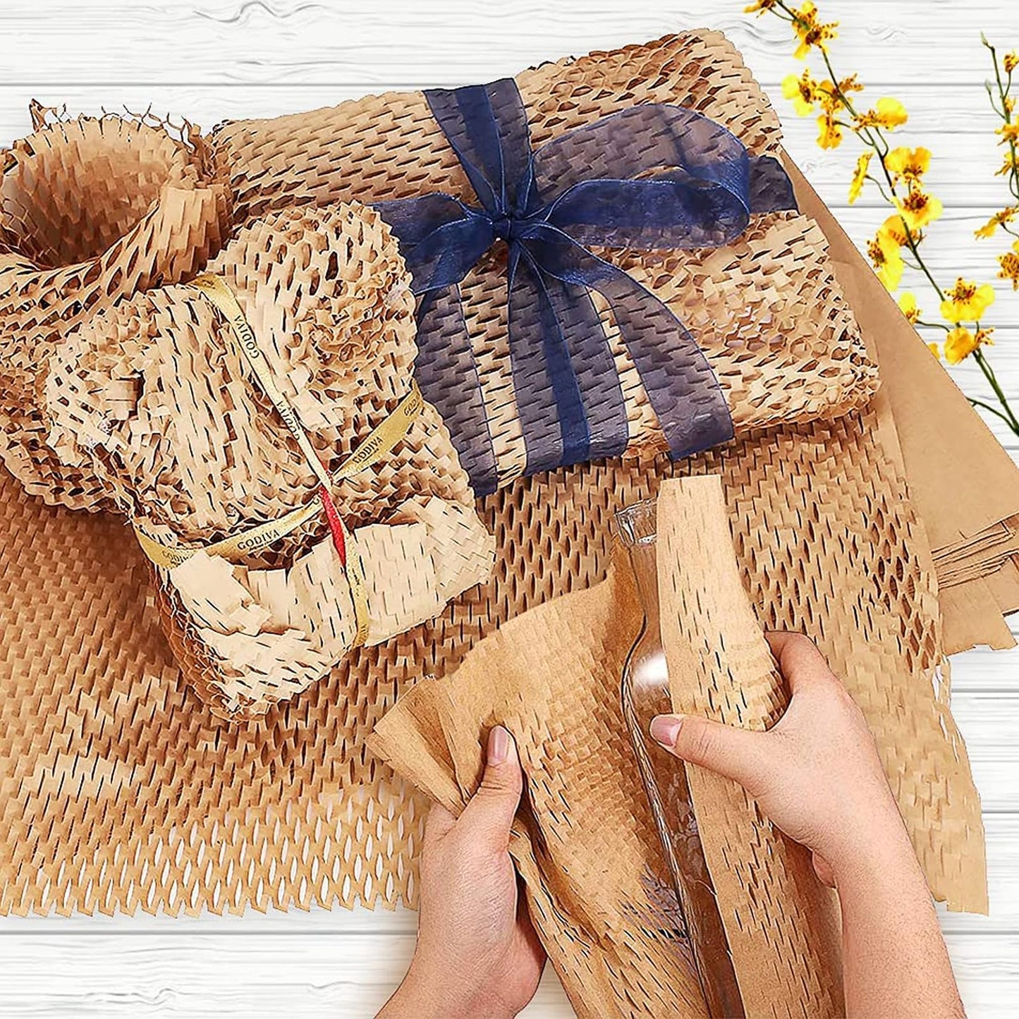 Honeycomb Packing Paper, 15"x328' Packing Paper for Moving Recyclable Honeycomb Paper Moving Supplies Bubble Paper Wrapping Protective Roll, With 20 Fragile Sticker Labels