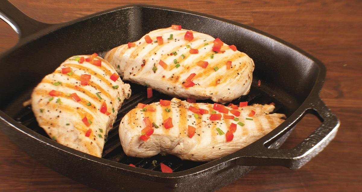 Lodge L8SGP3CN Logic Pre-Seasoned Square Grill Pan (Black)