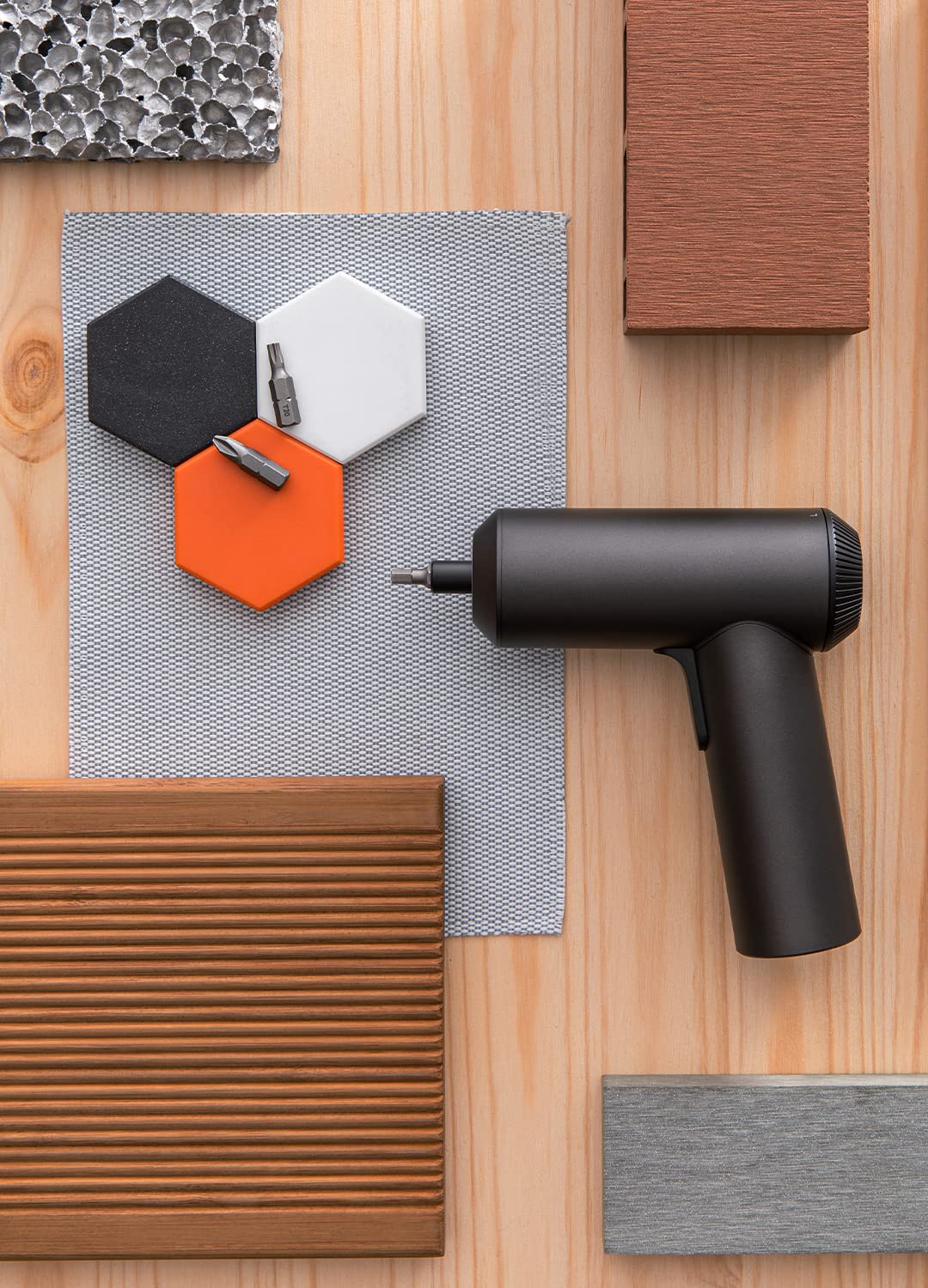 Xiaomi Mi Cordless Screwdriver 3.6V, 2000mAh Rechargable Battery. Patented One-Piece Body with USB-C Charging Port. High 5-N.m Torque Cordless Portable Screwdriver with 12 Pieces of S2 Steel Bits