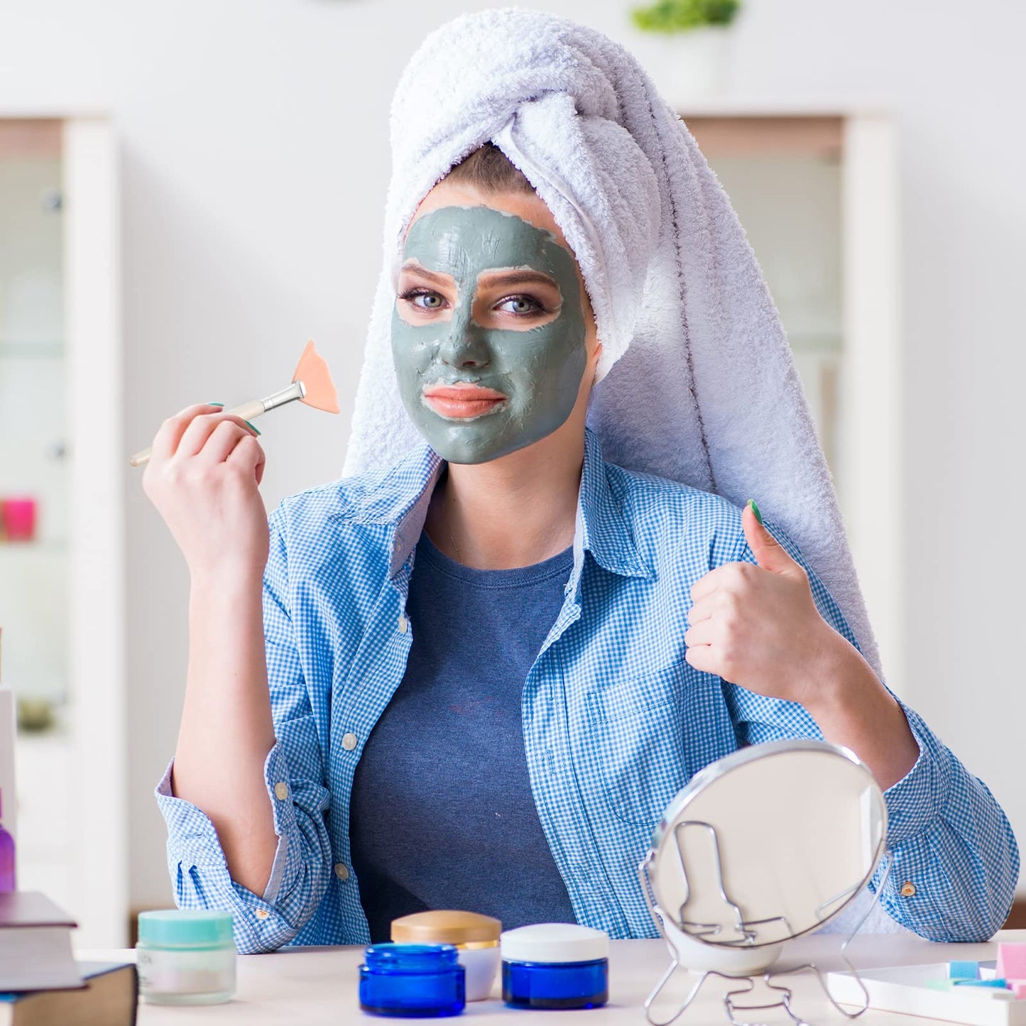 32 Pcs Face Mask Fan Brush Applicator Set Soft Fan Brush Flat Head Facial Esthetician Mask Cosmetic Makeup Tools for Eyelash Extension Peel Mud Clay face Cream(Pink)