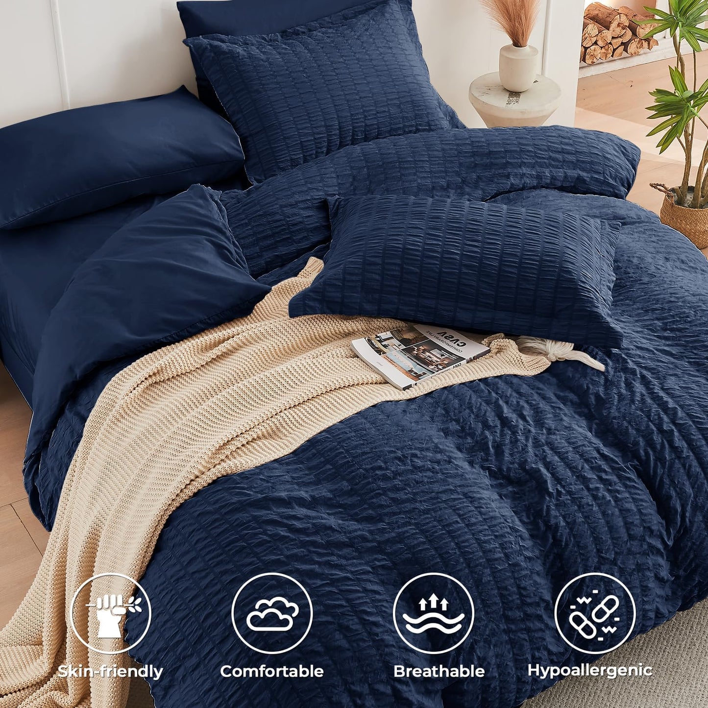 HYMOKEGE Navy Blue Duvet Cover King Size, Ultra Soft 3-Piece Seersucker Duvet Cover Set with Zipper Closure, Soft Brushed Microfiber Bedding Set with 8 Corner Ties (104"x90", 2 Pillowshams)