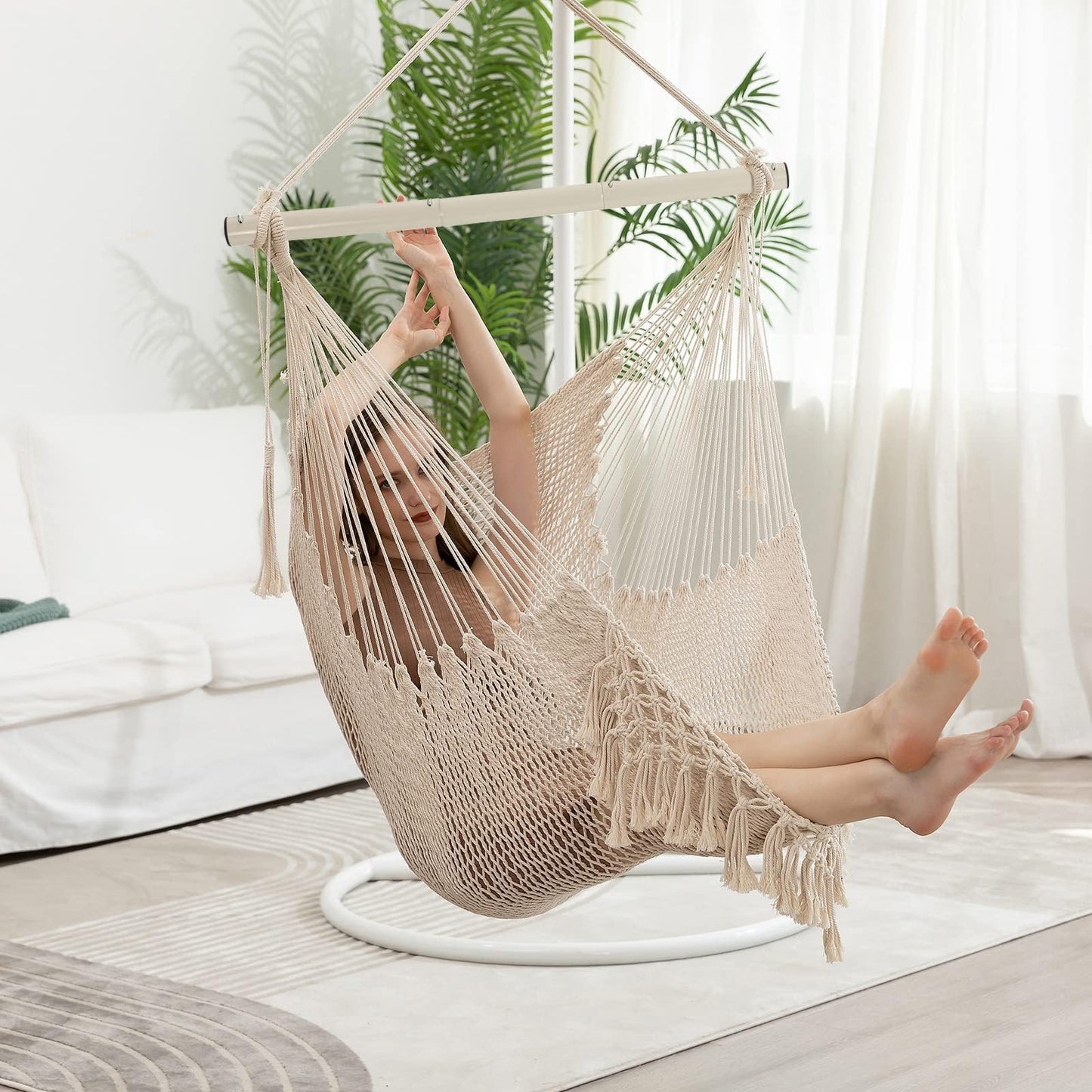 Hammock Chair, Large Hanging Chair, Soft Cotton Rope Swing Chair with High Load-Bearing Metal Rod,Indoor Outdoor Garden Yard Living Room Beige