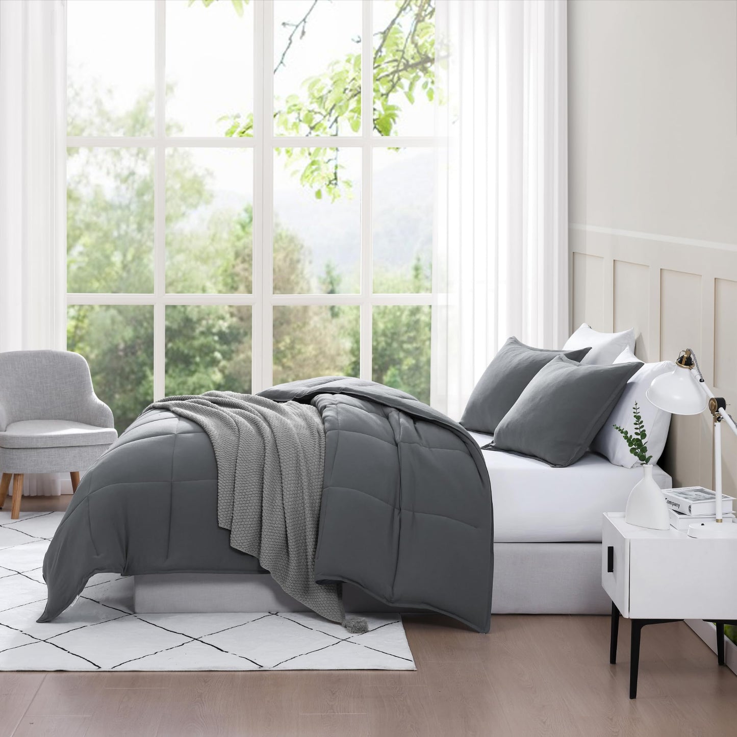 Casa Platino Queen Comforter Set 3 Piece - Charcoal Grey - 300 GSM Fill Weight Down Alternative All Season Bedding - Pre-Washed Brushed Microfiber - Oeko-TEX - Corner Tabs - 88"×88"
