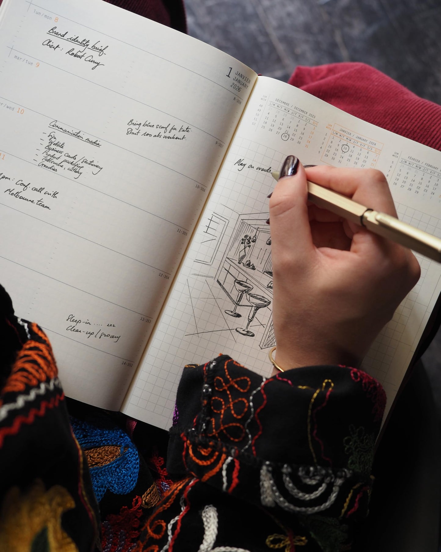 Rhodia - Webplanner 2026 Calendar Year A5 - (5.8'' x 8.3'') - Rosewood Cover - 160 Pages - Weekly Planner Organizer - Horizontal Grid Agenda - 194734C