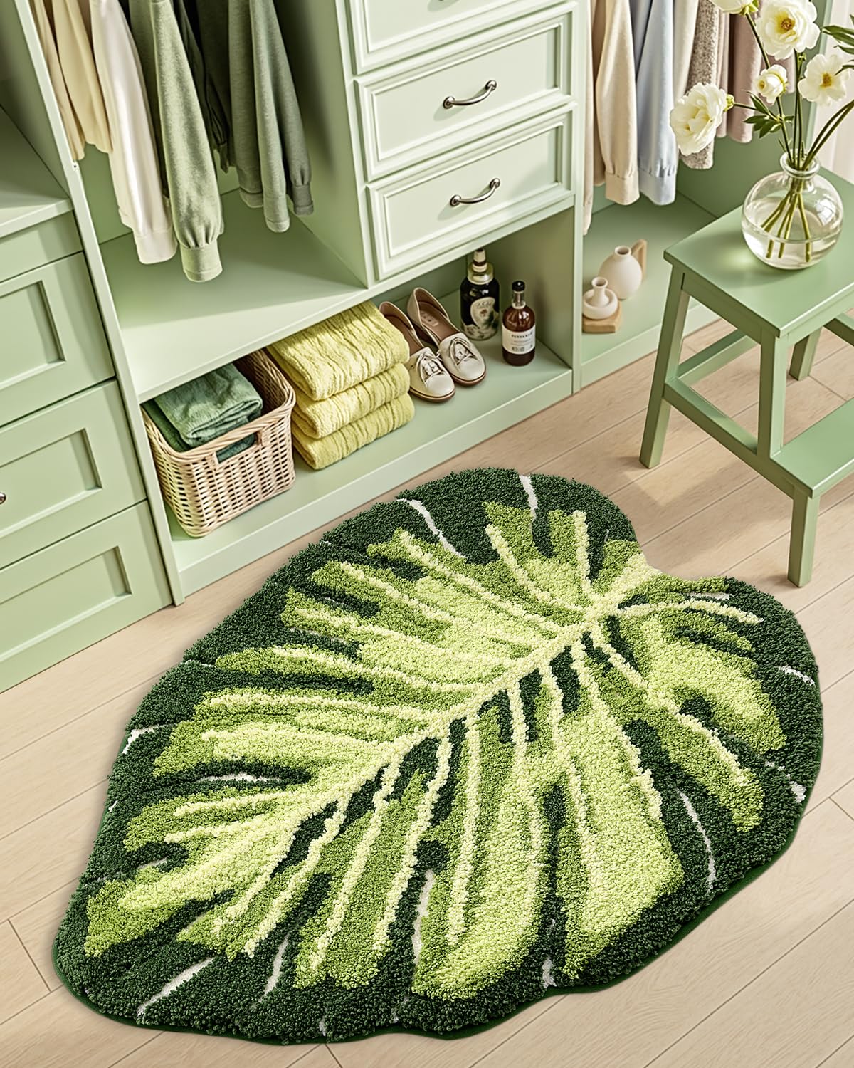DEXI Bath Mat Leaf Plant, 31.5x47 Soft Absorbent Bathroom Rug with Non Slip Backing, Microfiber Washable Floor Carpet Bathmat for Sink, Living Room, Monstera Green