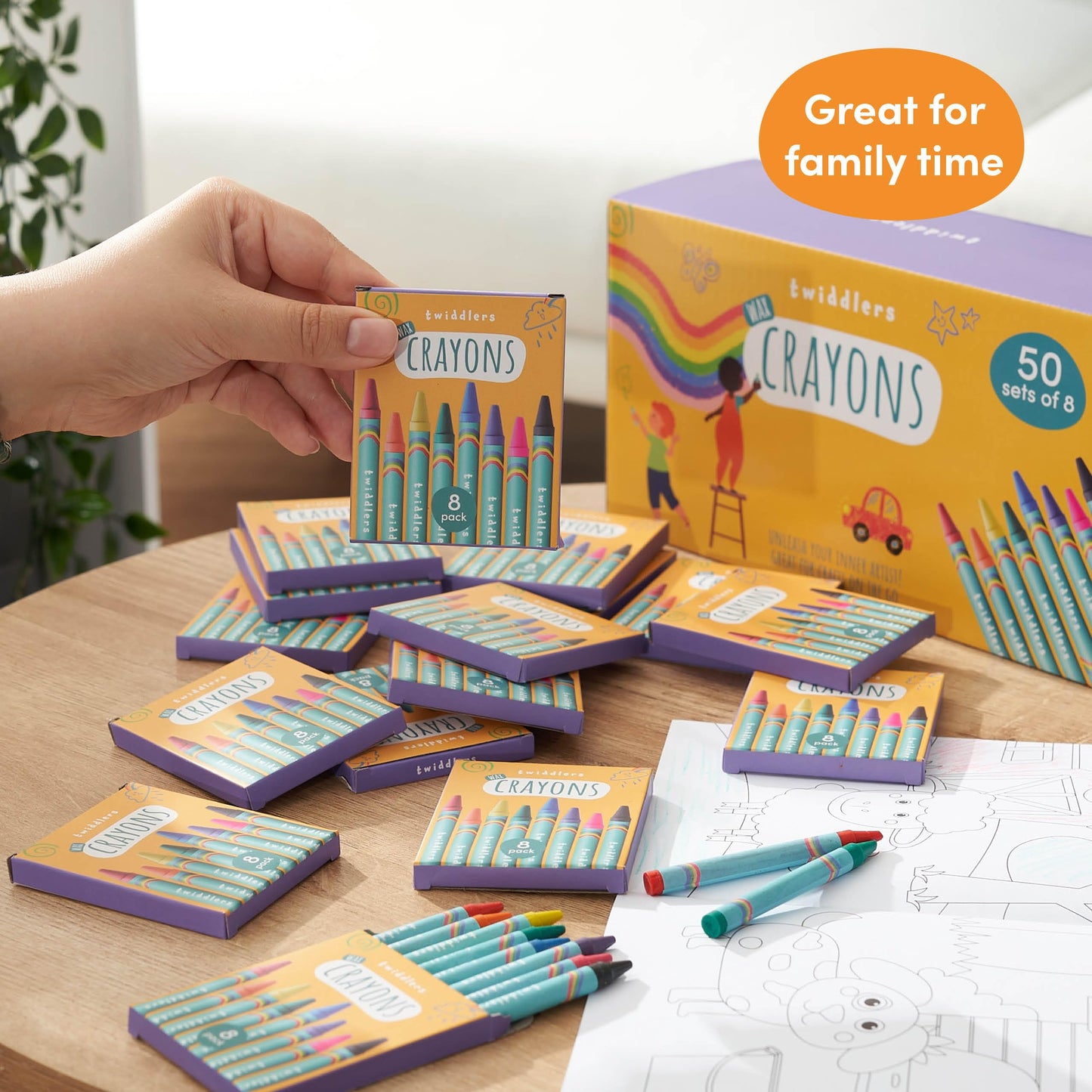THE TWIDDLERS - 50 Boxes of Wax Crayons for Kids, 8 Crayons Per Box, 400 Total - Mixed Coloured, Perfect Mini Crayon Packs for Party Bag Fillers, School Classrooms, Arts & Crafts, Restaurants
