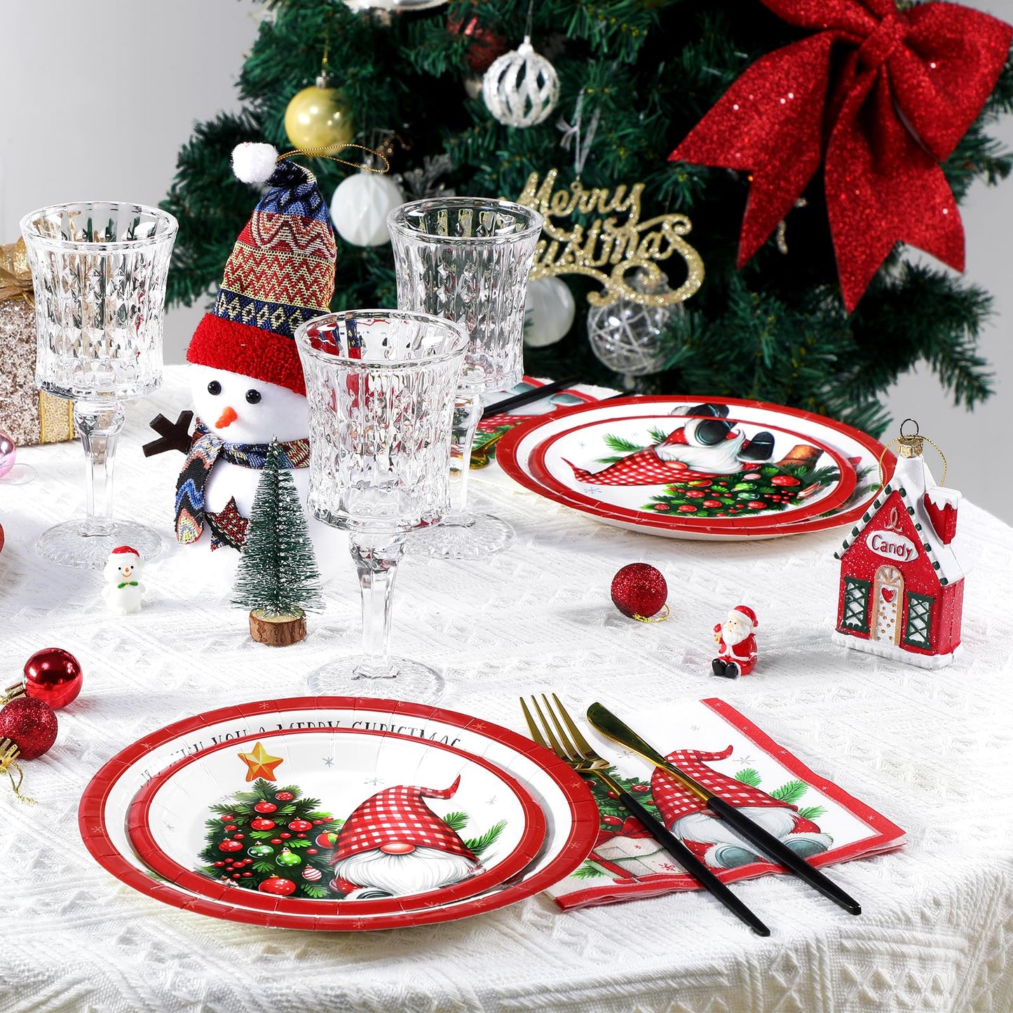Homlouue 200 PCS Christmas Paper Plates and Napkins Sets, Xmas Tree Gnome Plates and Napkins Disposable, Merry Christmas Disposable Dinnerware Sets, Winter Xmas Party Supplies Decoration, Serve 50