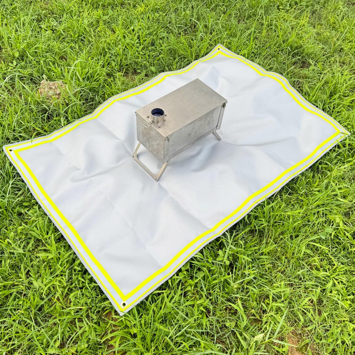 SoloWilder Wood Stove Mat 32" x 20" Fire Pit Grill Mat for Tent Stove Deck Patio Grass Lawn Campsite Insulation Protection (40 inch)