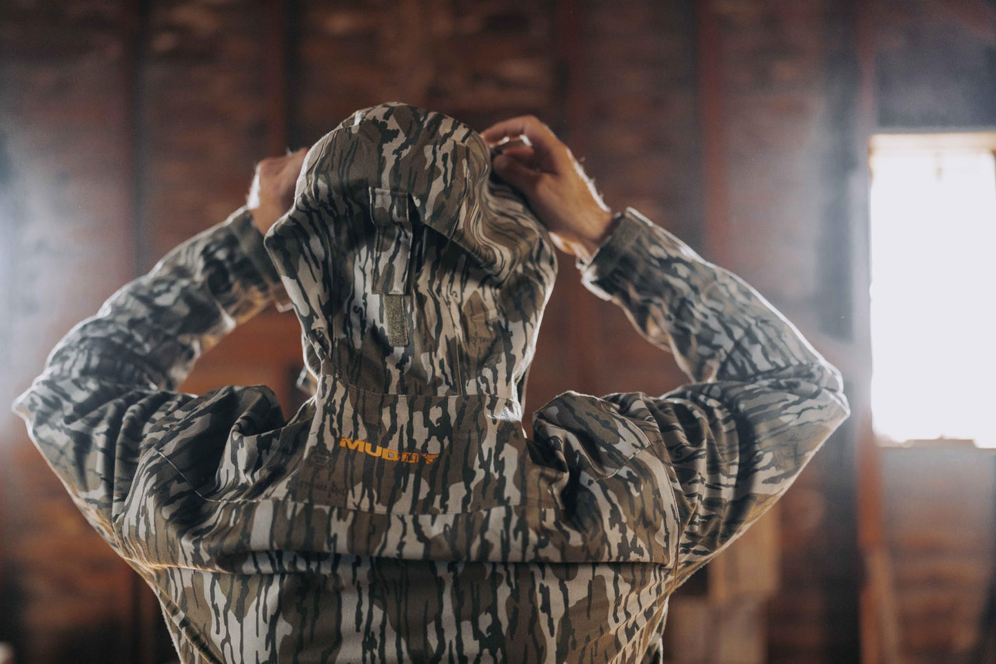 MUDDY OUTDOORS TRX Lightweight RAIN Jacket/Mossy Oak Bottomland/Large