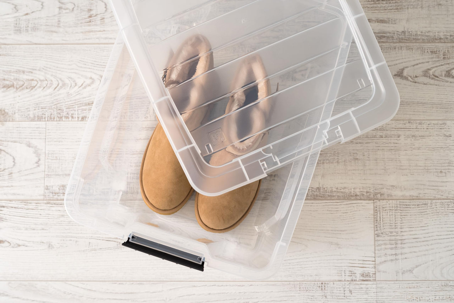 IRIS USA 30 L Plastic Storage Box with Lid and Latches - 4 Pack - BPA-Free, See-Through Organizing Solution, Durable Nestable Stackable Containers, Secure Pull Handle - Clear