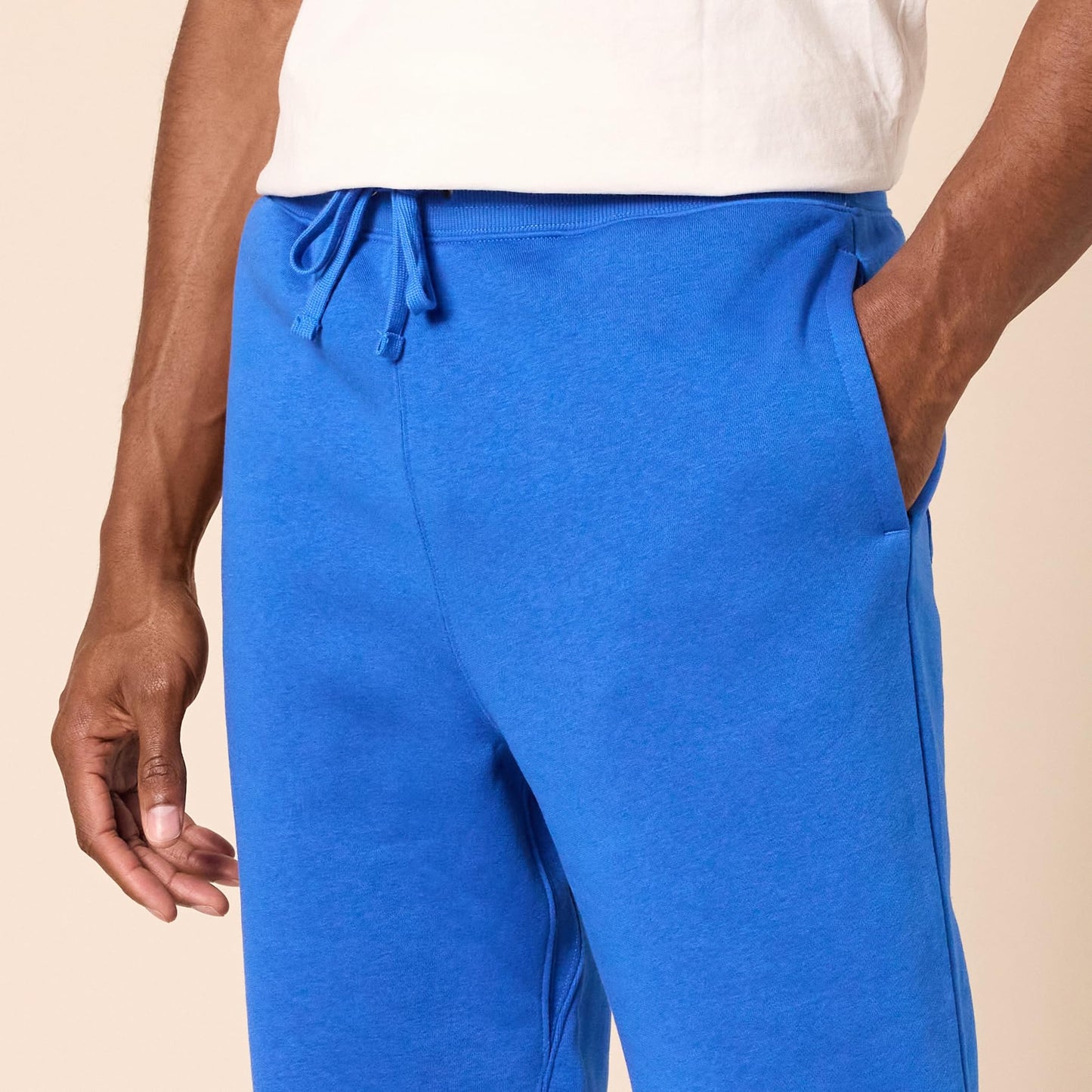 Amazon Essentials Men's Relaxed-Fit Closed-Bottom Sweatpants (Available in Big & Tall), Bright Blue, X-Small