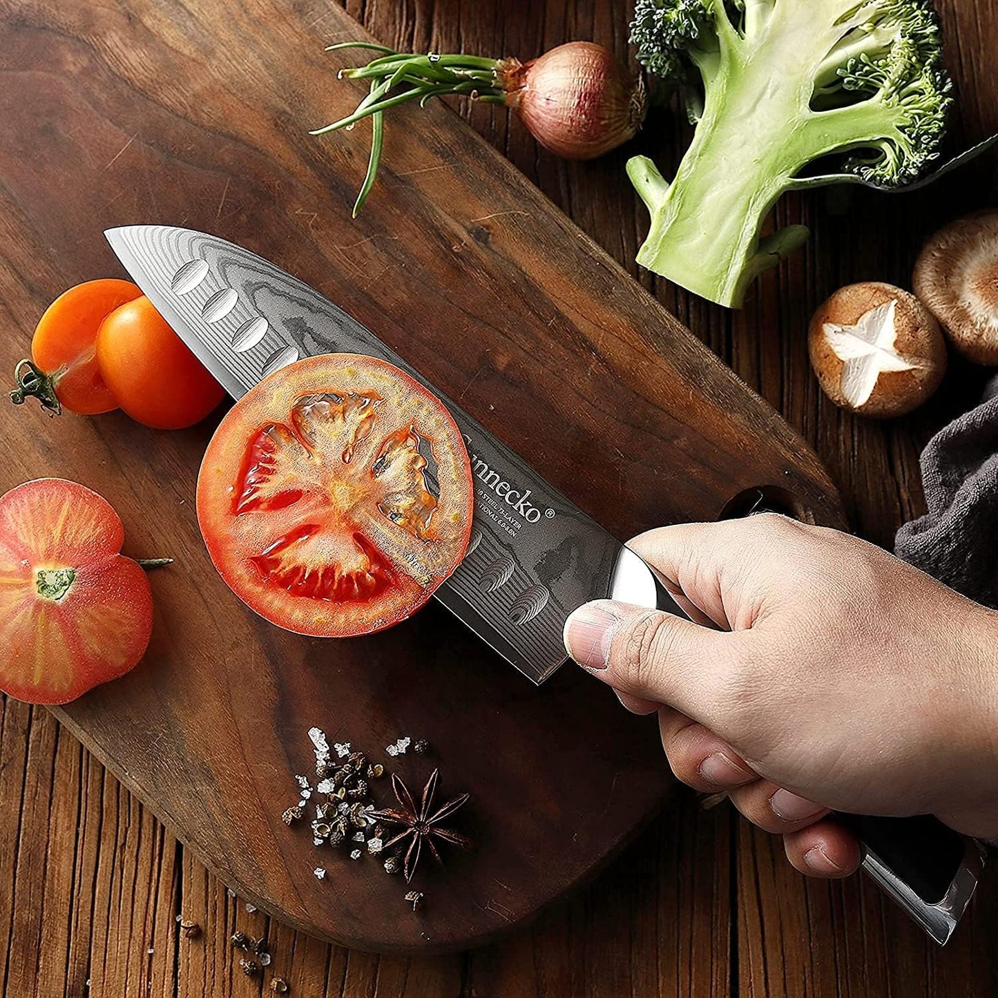 Sunnecko 7-Inch Santoku Knife with VG-10 Core, 72-Layer Damascus Steel Chef Knife, 15° Precision Edge, Full Tang Kitchen Knife with G10 Handle