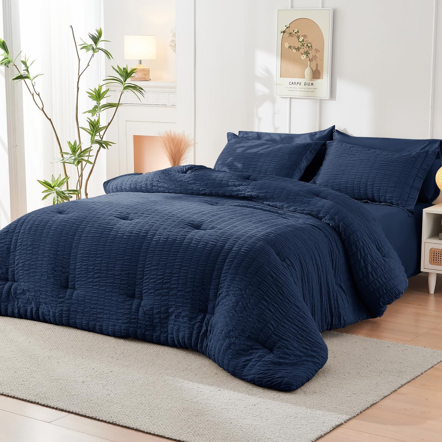 HYMOKEGE Navy Blue Duvet Cover King Size, Ultra Soft 3-Piece Seersucker Duvet Cover Set with Zipper Closure, Soft Brushed Microfiber Bedding Set with 8 Corner Ties (104"x90", 2 Pillowshams)