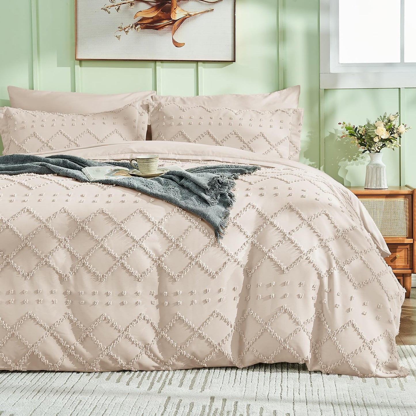 HYMOKEGE Duvet Cover Queen Size, Boho Tufted Duvet Cover Set 3 Pieces, Soft & Lightweight Shabby Chic, Embroidery Bedding Set for All Seasons, 90" × 90" & 2 Pillow Shams, Beige