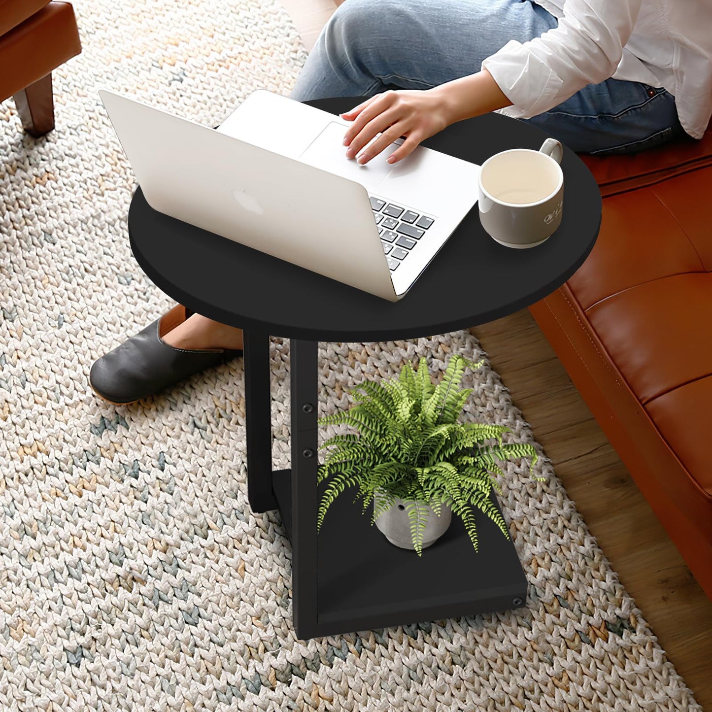 Hosfais Small Side Table End Table, C-Shaped Wood Coffee Table TV Tray for Eating Couch Tables for Small Space, Living Room (Black)