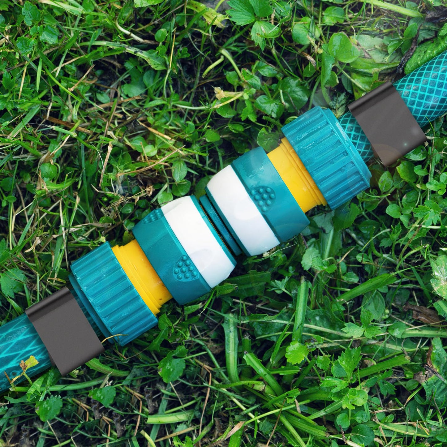 100 Pack 1/2 Inch Irrigation Tubing Hold Down Anchor Stakes, 3/4 x 4.33 Inch Drip Tubing Stakes for Garden, Greenhouse, Sprinkler and Landscaping, Non-Metal Pipe Clips