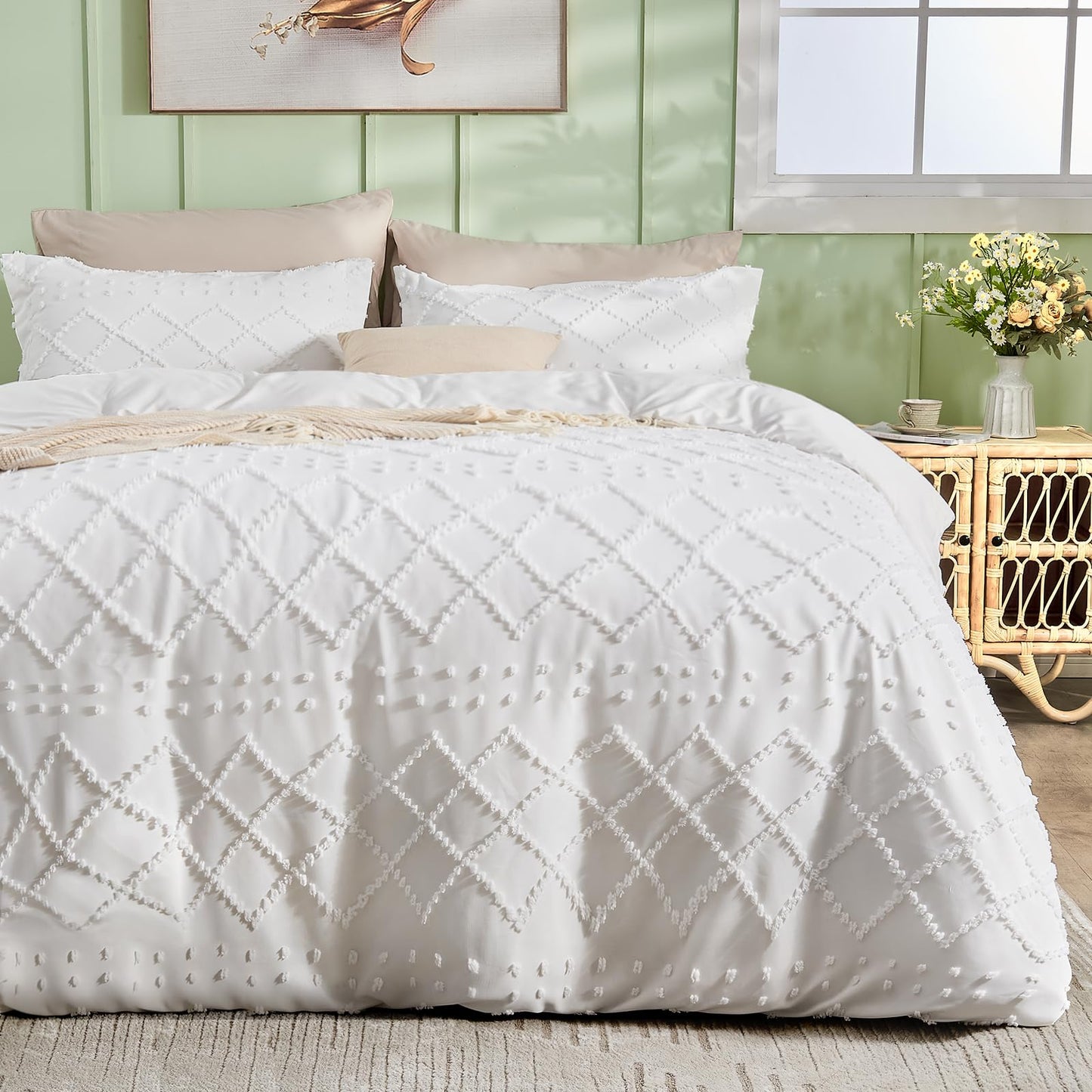 HYMOKEGE Duvet Cover Queen Size, Boho Tufted Duvet Cover Set 3 Pieces, Soft & Lightweight Shabby Chic, Embroidery Bedding Set for All Seasons, 90" × 90" & 2 Pillow Shams, White