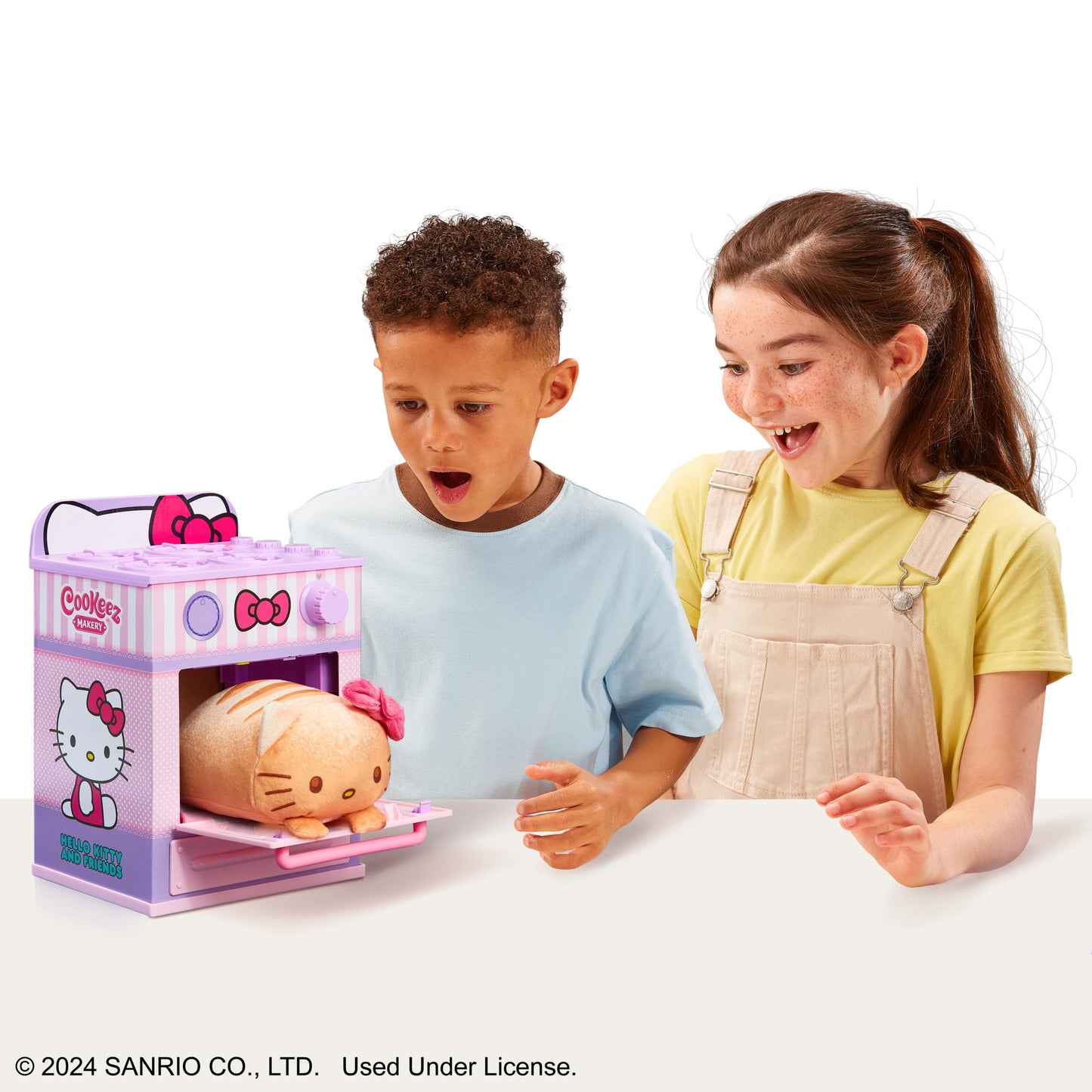 Cookeez Makery Hello Kitty® and Friends Oven. Mix & Make a Plush Best Friend! Place Your Dough in The Oven and Be Amazed When A Warm, Scented, Interactive, Plush Friend Comes Out!