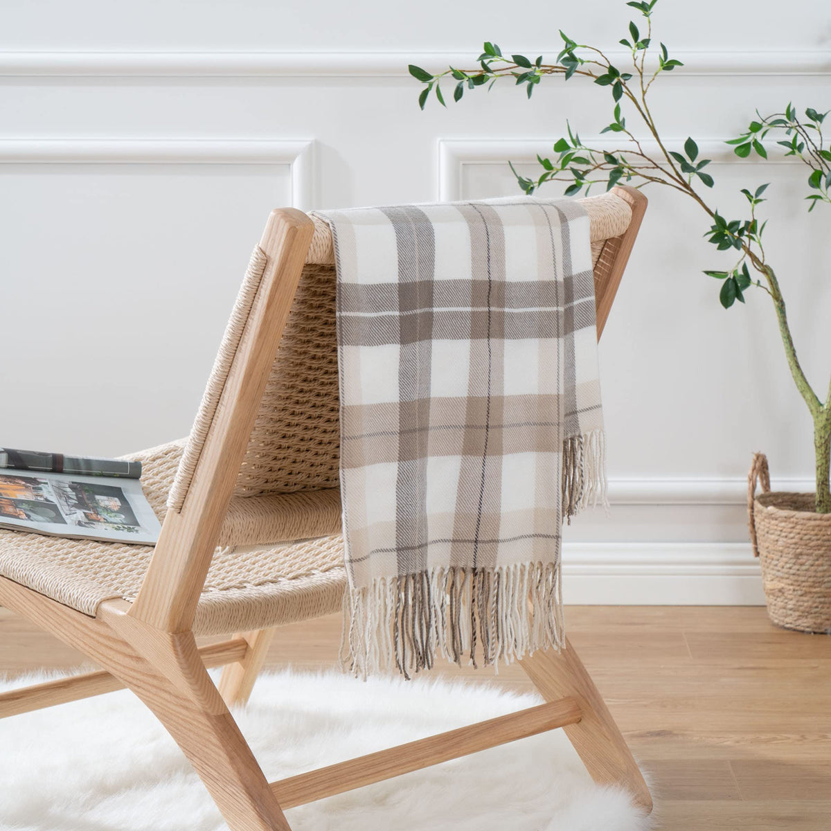 BATTILO HOME Grey White Plaid Throw Blanket for Couch, Fall Decor Throw Blankets Farmhouse Style, Super Soft Decorative Throw with Tassels 49"x63"