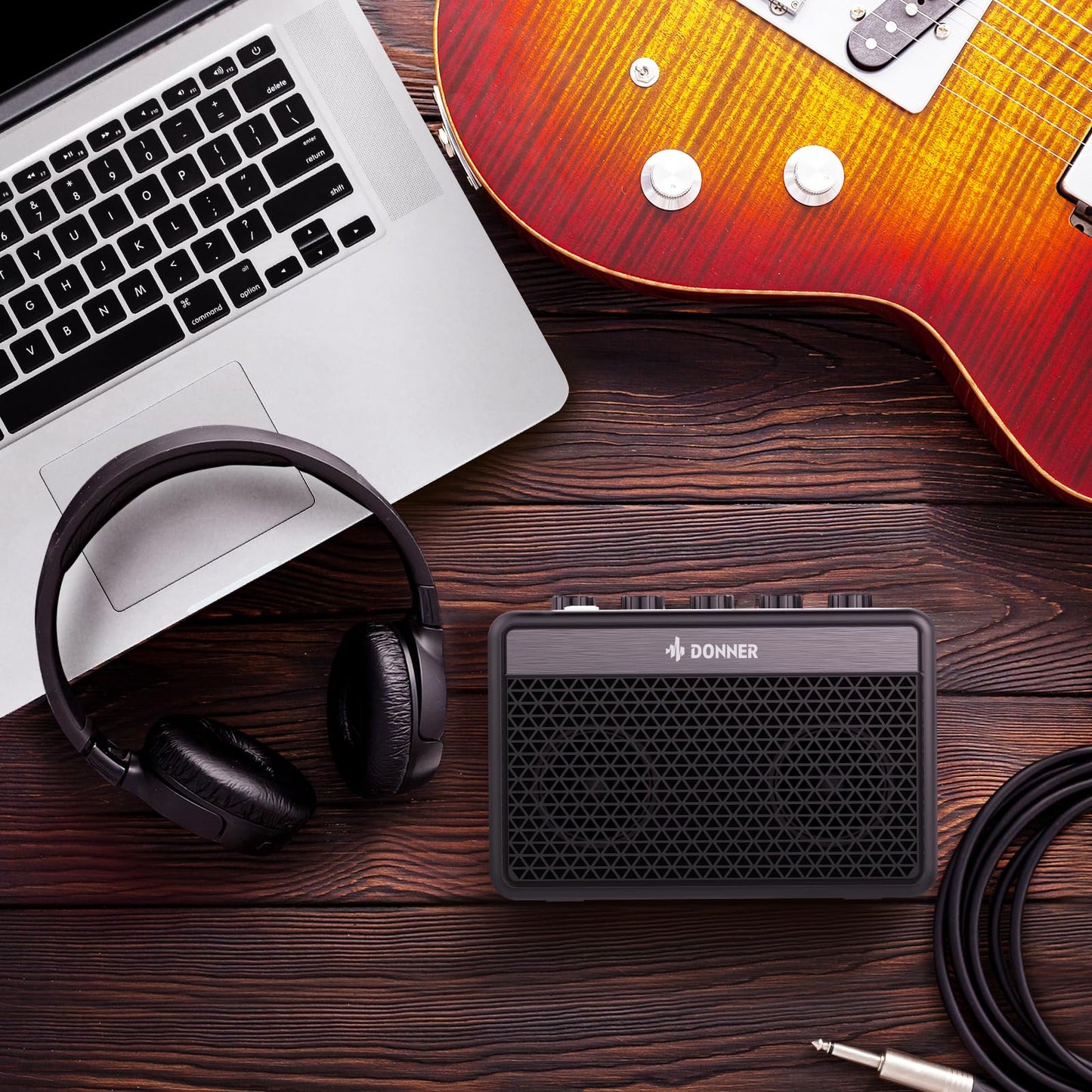 Donner 5W Electric Guitar Amp Mini Guitar Amplifier For Desktop Practice with a retro British tone DA-10