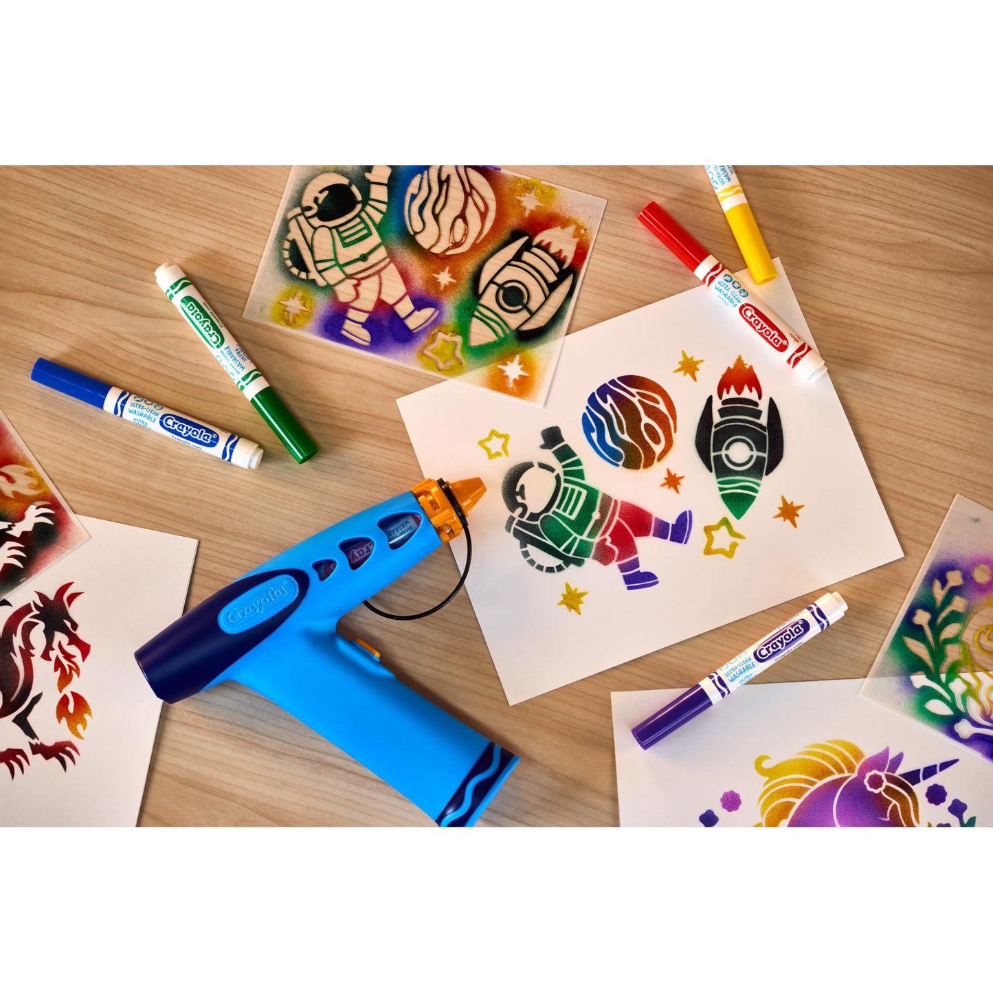 Crayola Marker Airbrush Spray Art Kit, DIY Marker Art Set for Kids, No Batteries Required, Toys for Kids, Gift for Boys & Girls, 6+