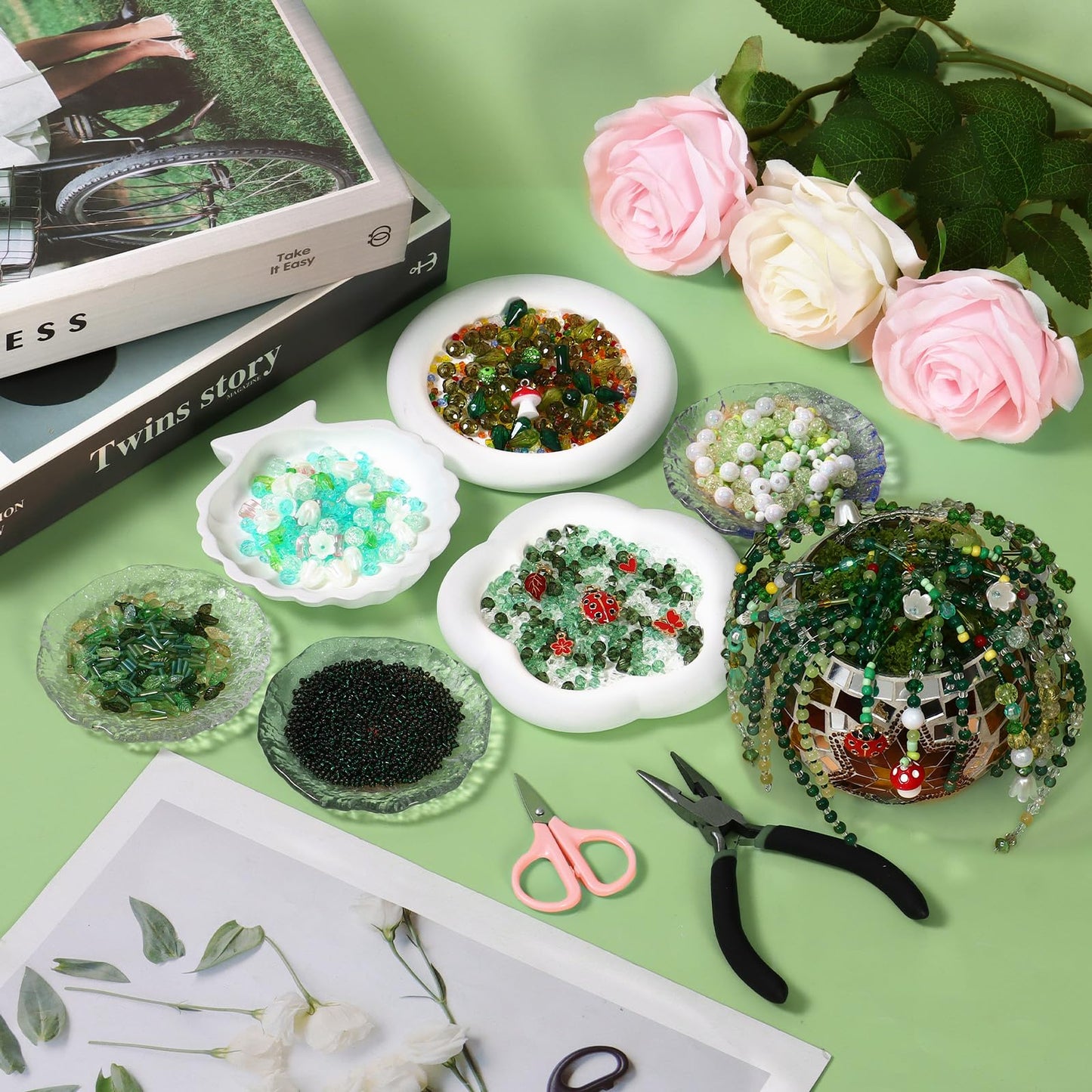 Weldomcor 5540 Pcs Beaded Plant Kit, Forever Green Glass Beads for Beaded Plants Leaf Flower Sun Catcher Seed Beads Kit with Tutorials for Succulent Plant Jewelry Making DIY Crafts Home Decor