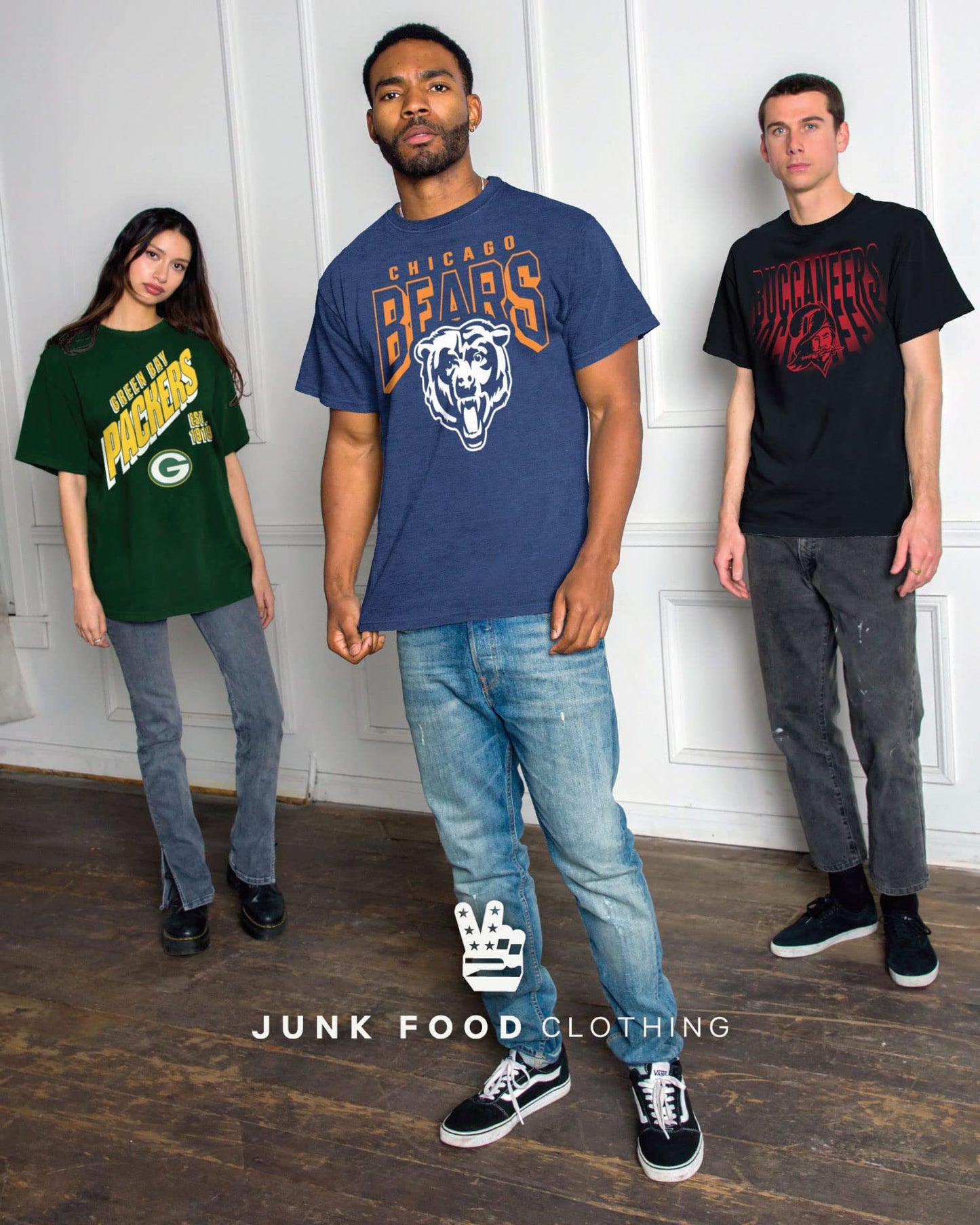 Junk Food Clothing x NFL - Atlanta Falcons - Team Spotlight - Unisex Adult Short Sleeve Fan T-Shirt for Men and Women - Size Large Black