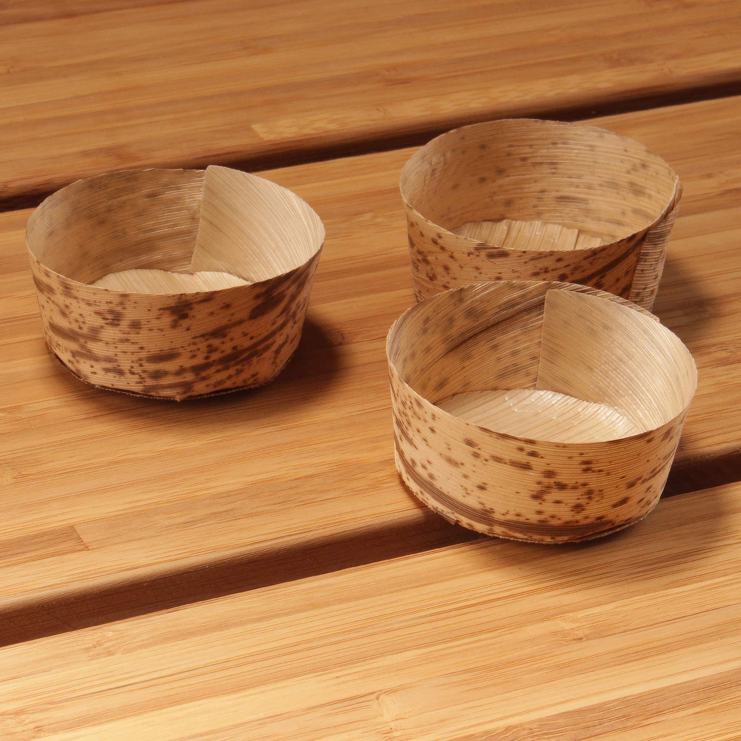 BambooMN Brand - Bamboo Leaf Round Tubs - 2.2" Dia x 1" high - 100 Pieces