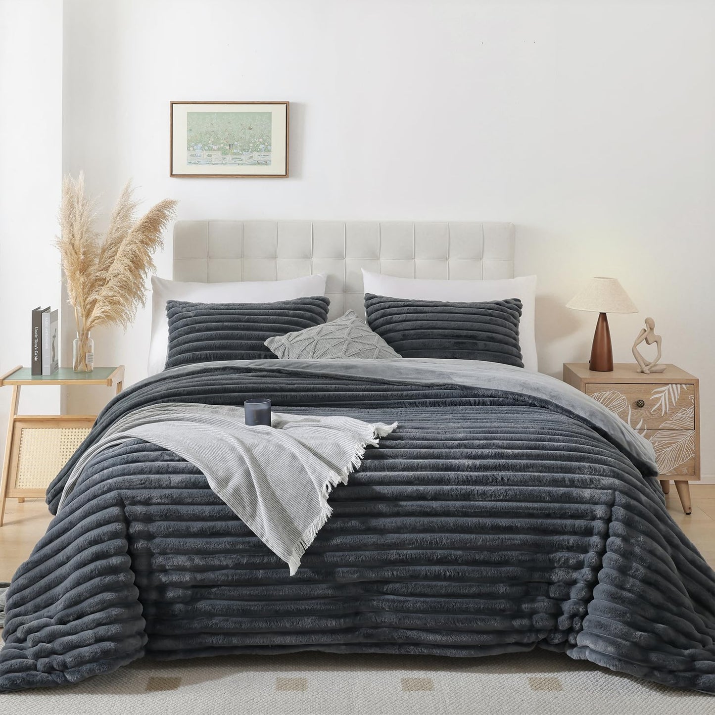 YIKUSH Fluffy Queen Comforter Set 3 Pieces - Dark Gray Fleece Fluffy Comforter Queen Set, Luxury Fuzzy Queen Bed Set, Soft & Warm Bed Comforter Queen with 2 Pillow Cases