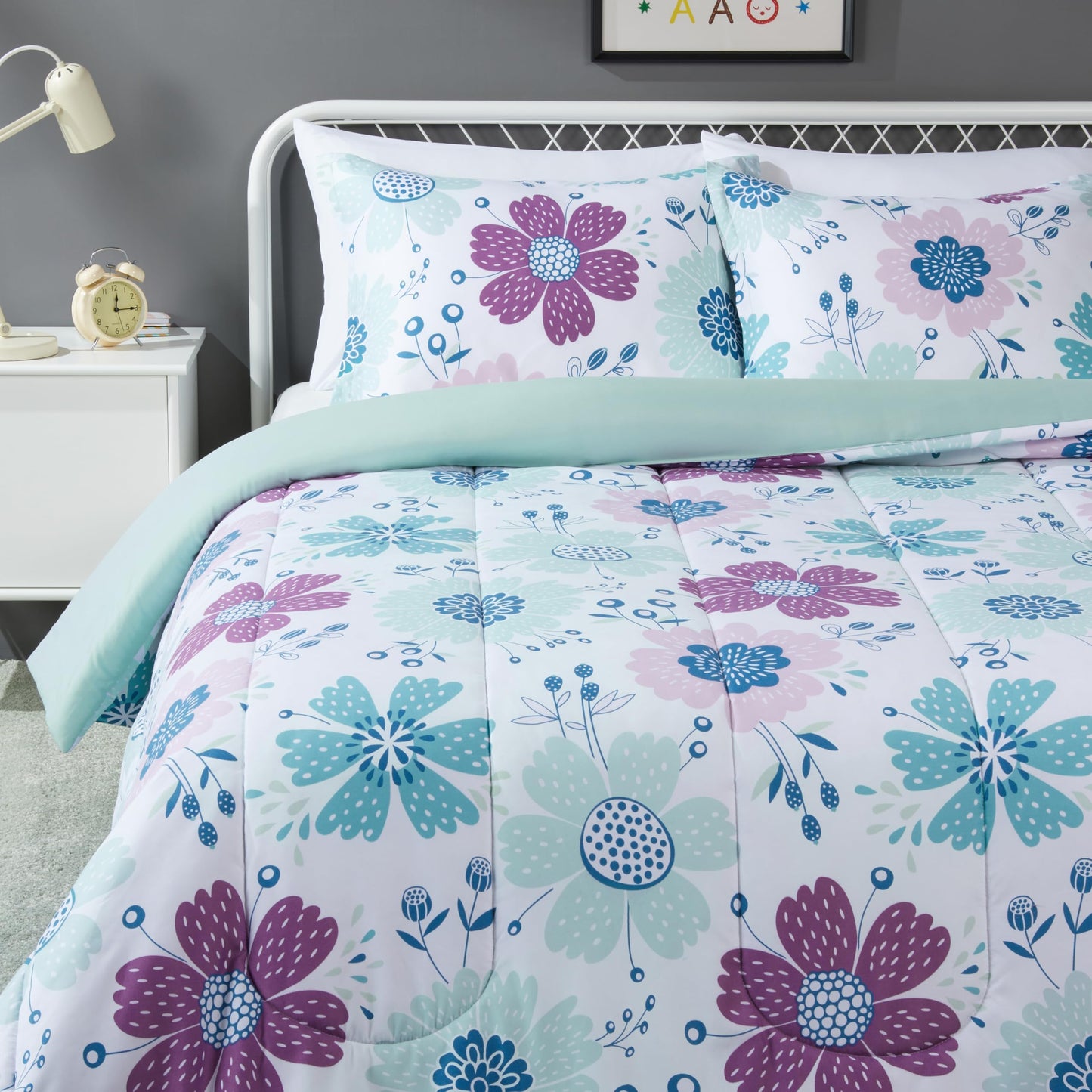 Amazon Basics Microfiber Kid's Comforter and Pillow Sham Set, Full/Queen, Purple Flowers
