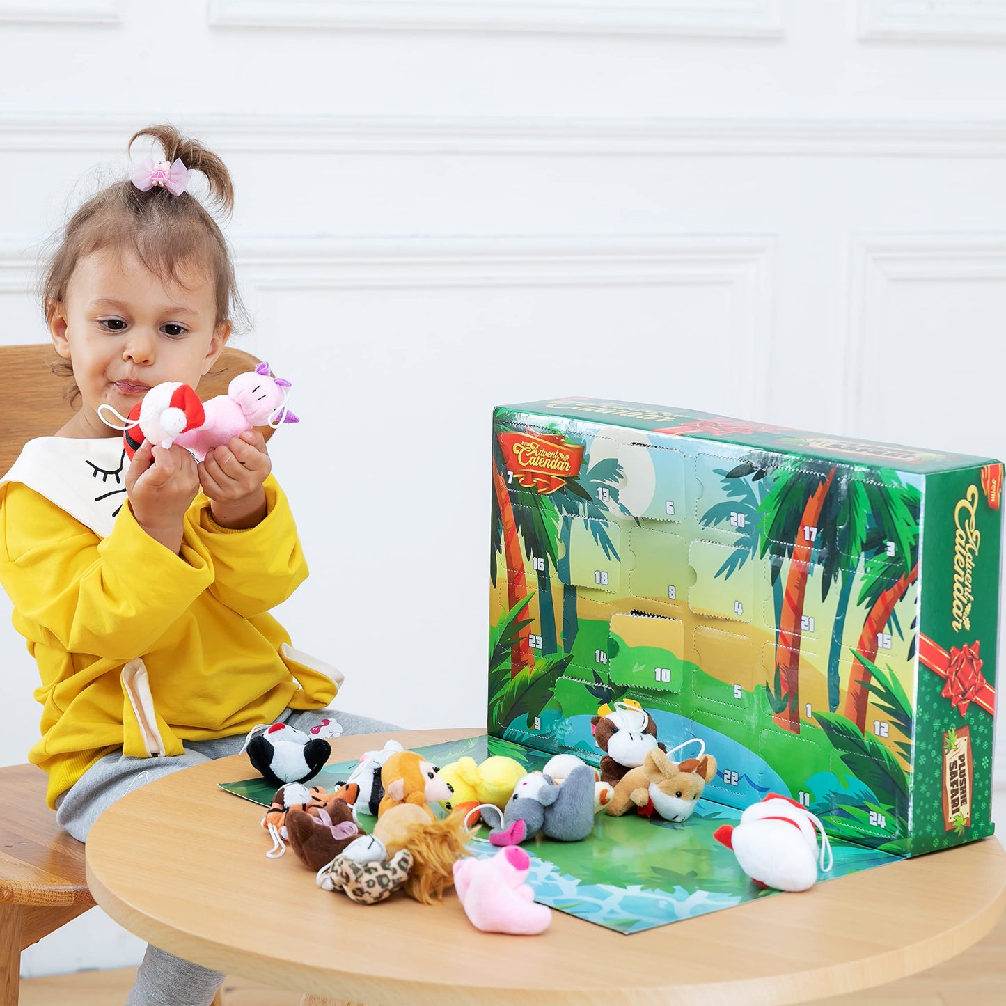JOYIN 2025 Christmas Advent Calendar with Mini Animal Plush, 24 Days Countdown Advent Calendar with 24 Stuffed Animals, Kids Girls Party Favor, Xmas Gift Classroom Prizes, Christmas Party Favor Gifts