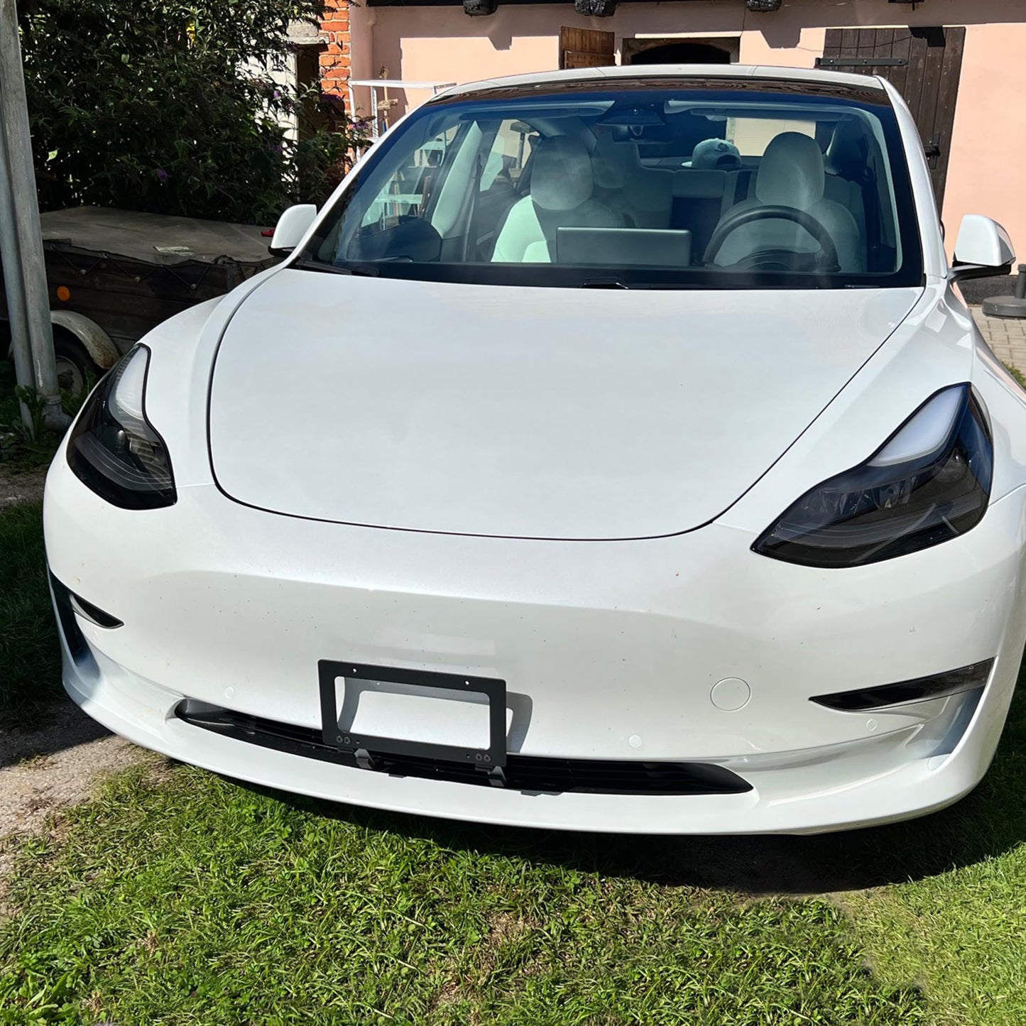 Leikaendi Front License Plate Holder for Tesla Model 3 2017-2023, No Drill No Adhesives Front Licence Frame Plate Bracket Metal Mounting Kit Accessories【Not Fit 2024-2025 Model 3 Highland】