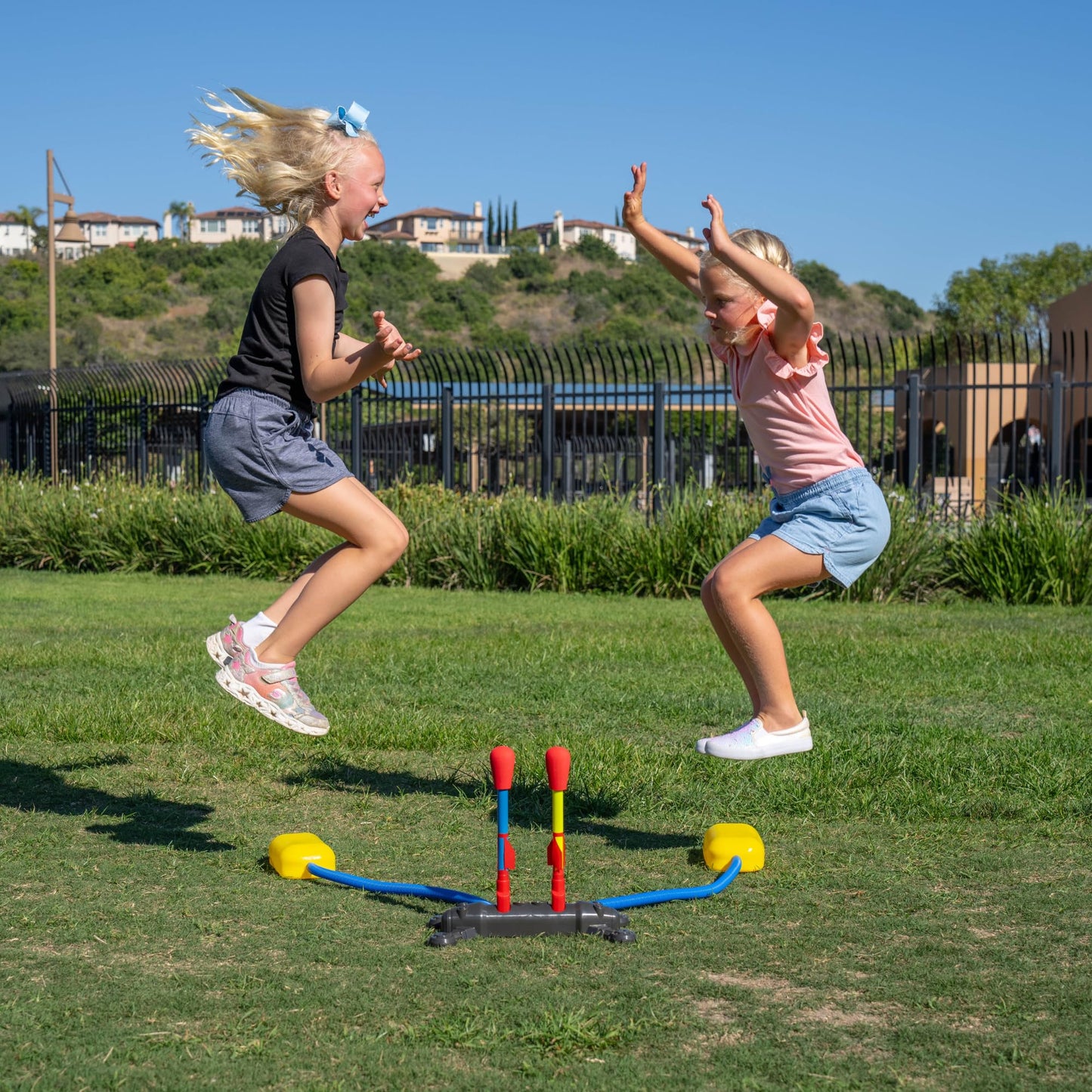 The Original Stomp Rocket Dueling Rockets Launcher, 4 Rockets and Toy Rocket Launcher - Outdoor Rocket STEM Gift for Boys and Girls Ages 6 Years and Up - Great for Outdoor Play