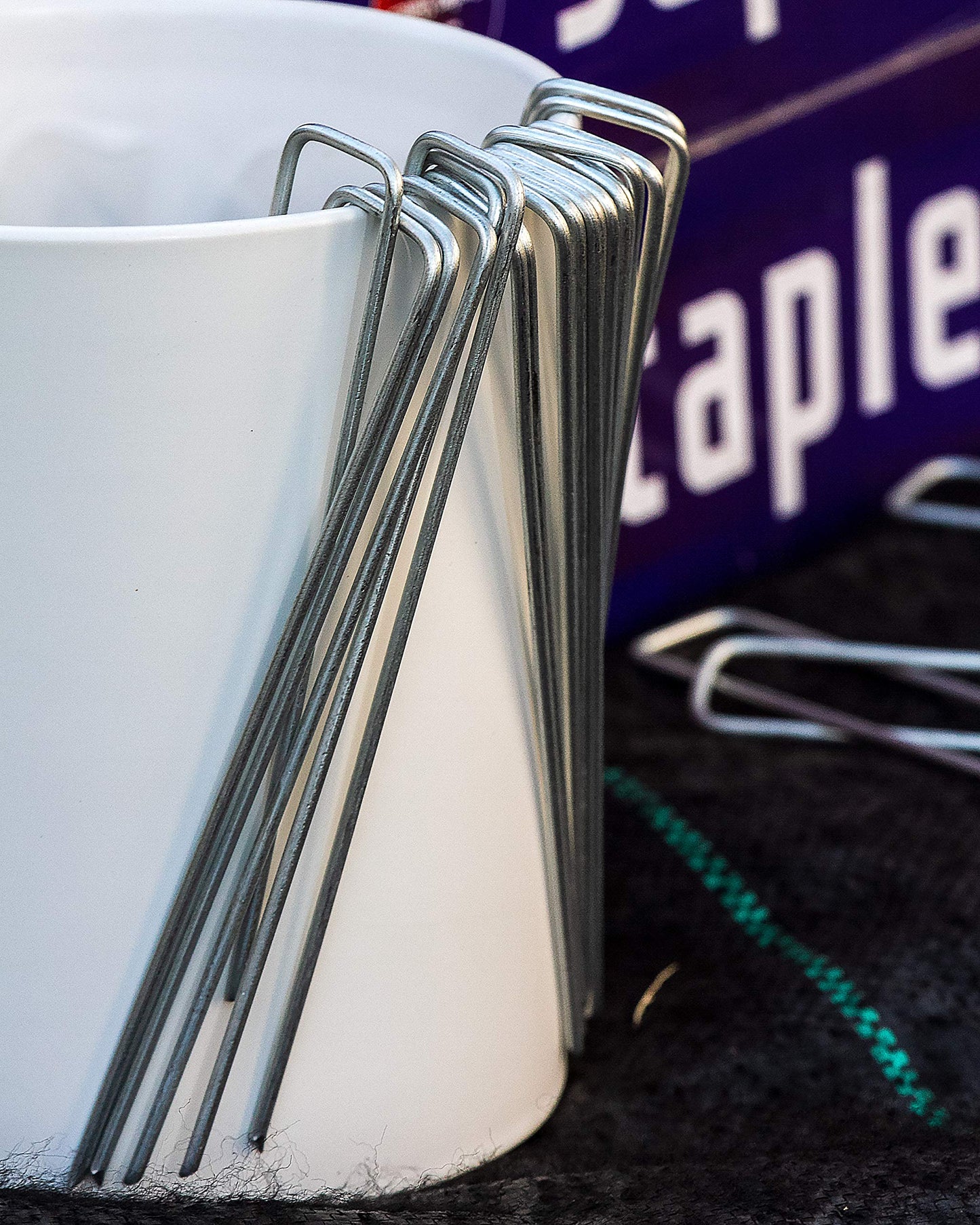 Ashman Galvanized Garden Stakes Landscape Staples: 200 Pack 6 Inch Sod and Fence Stake - Sturdy Rust Resistant Gardening Supplies for Anchoring Landscaping, Weed Barrier Fabric, Ground Cover